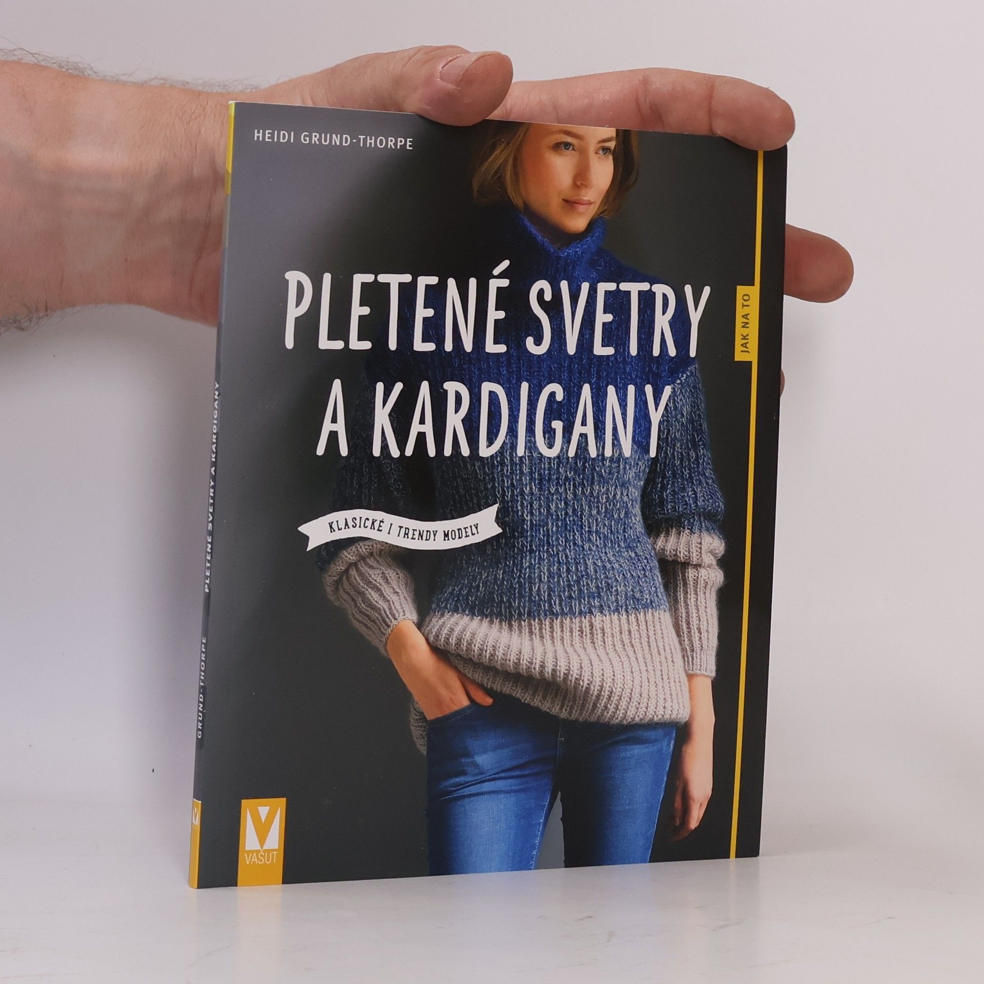 Heidi Grund Thorpe Pletené svetry a kardigany - Klasické i trendy modely