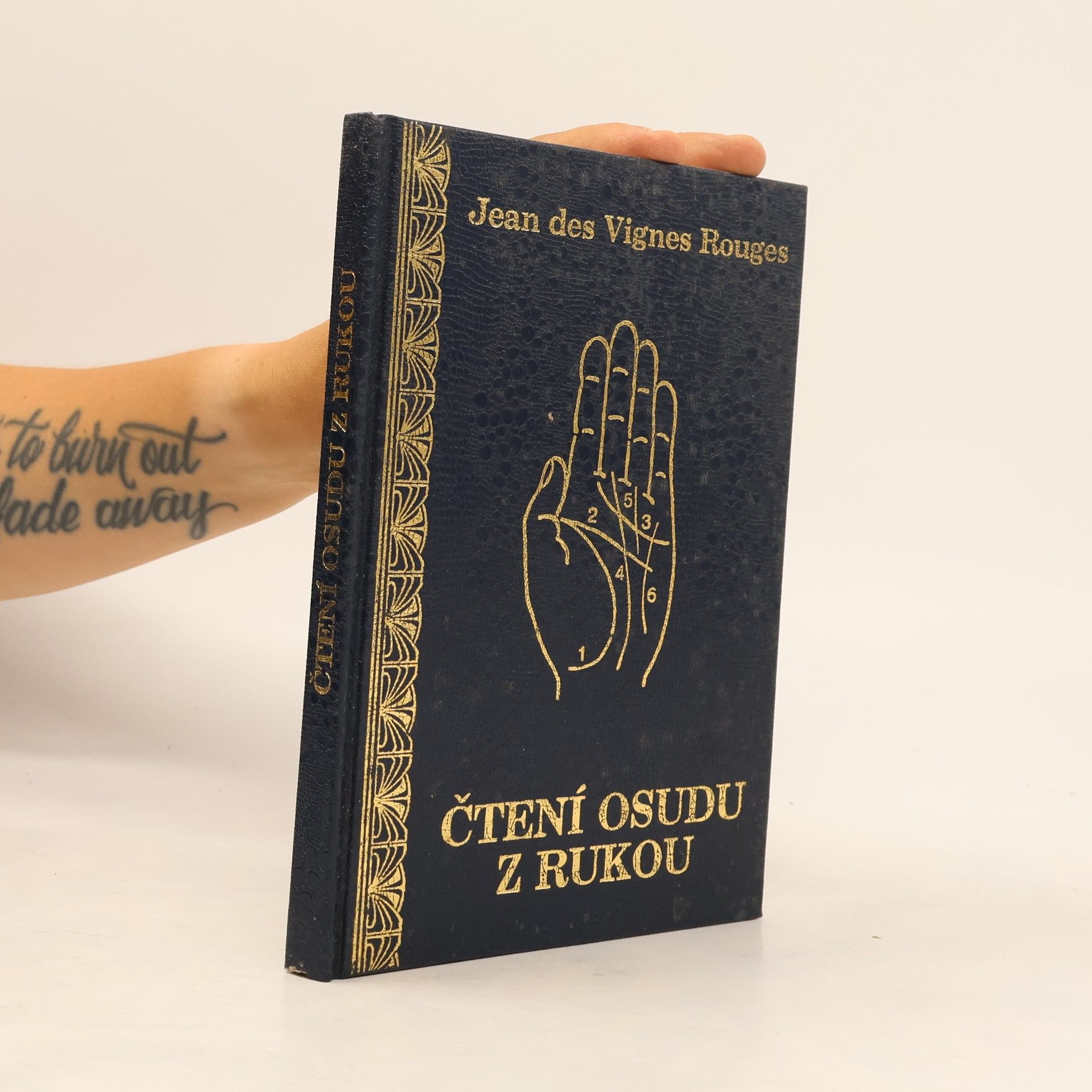Jean Des Vignes Rouges Čtení osudu z rukou