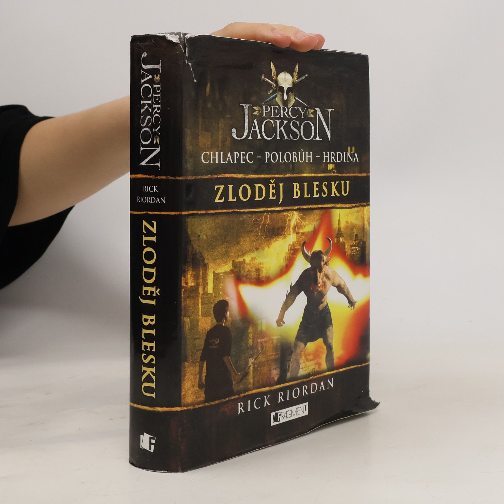 Rick Riordan Percy Jackson. Zloděj blesku