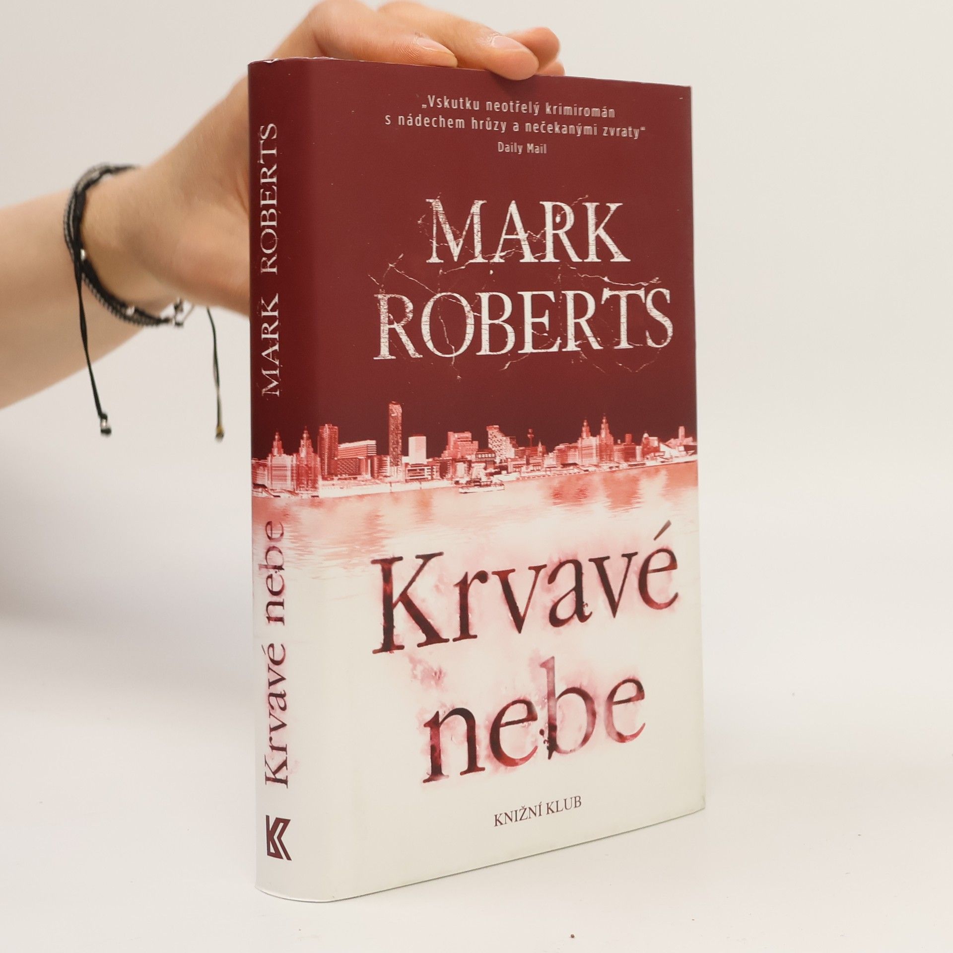 Mark Roberts Krvavé nebe