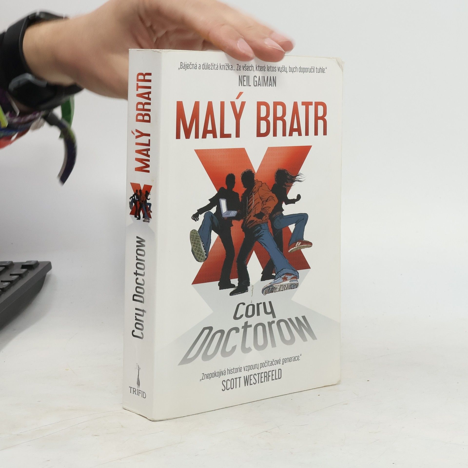 Cory Doctorow Malý bratr