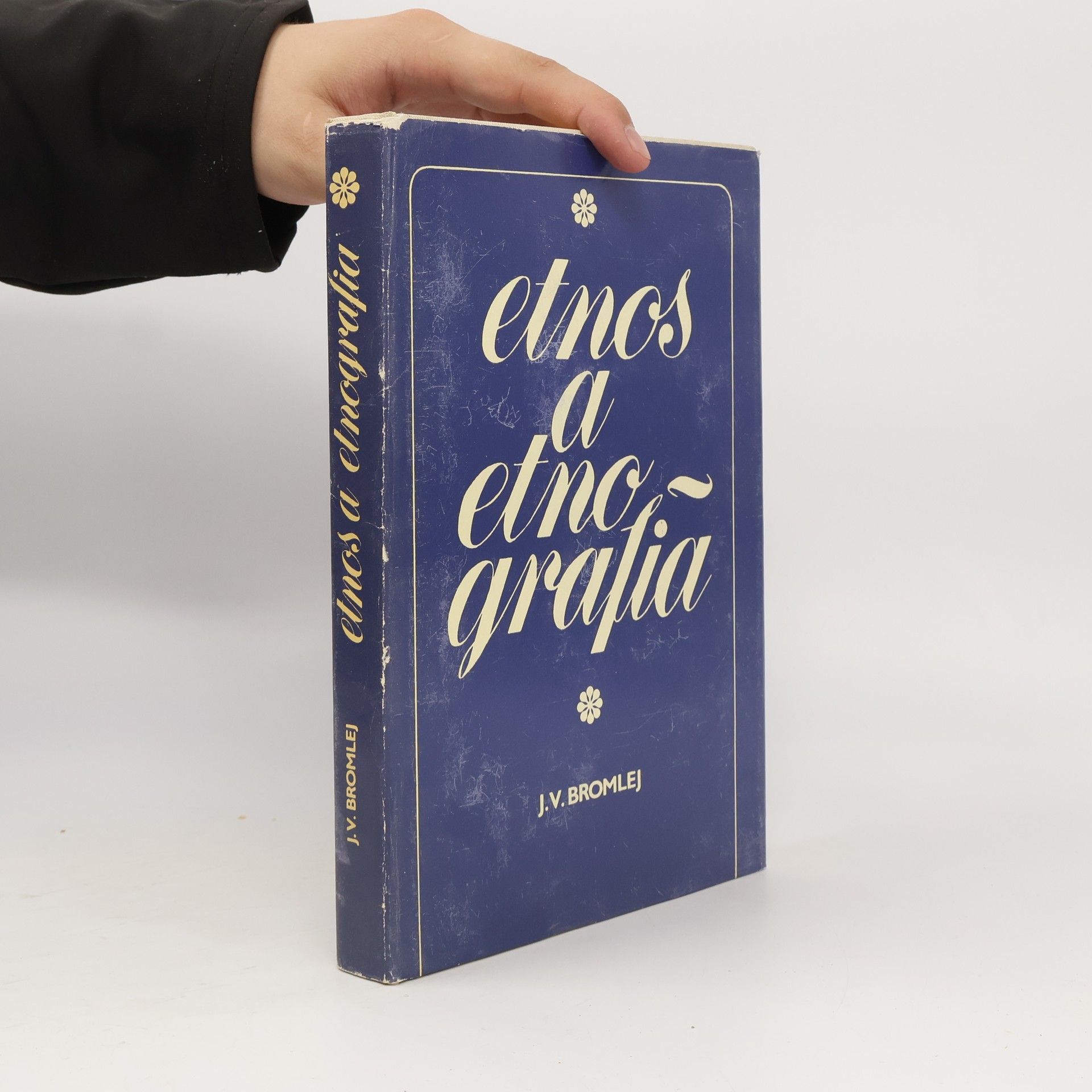 J. V. Bromlej Etnos a etnografia