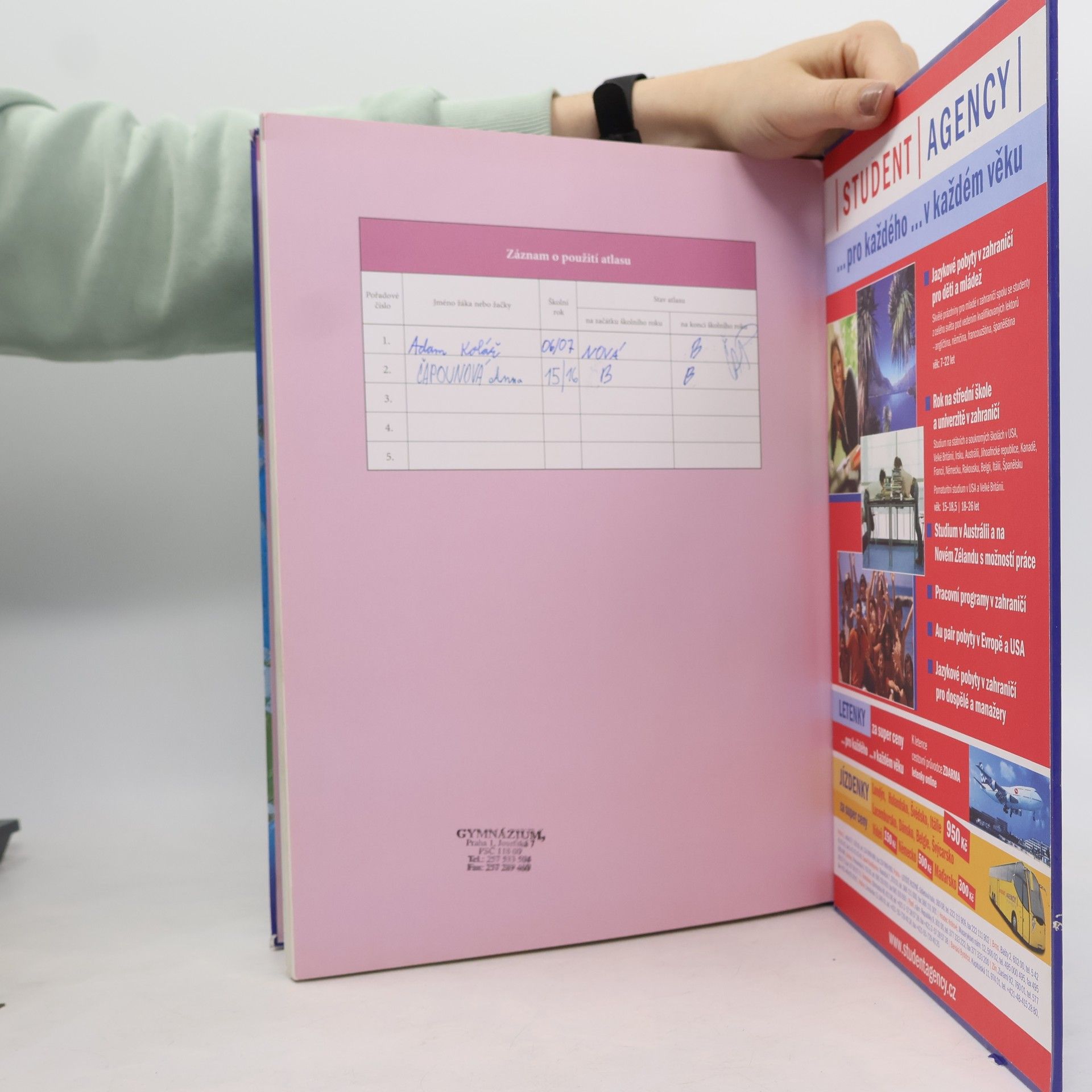Autores varios Školní atlas světa
