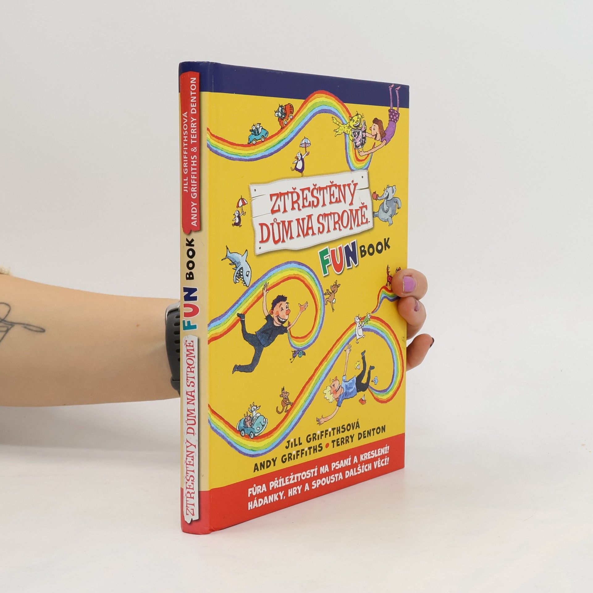 Ztřeštěný dům na stromě : fun book