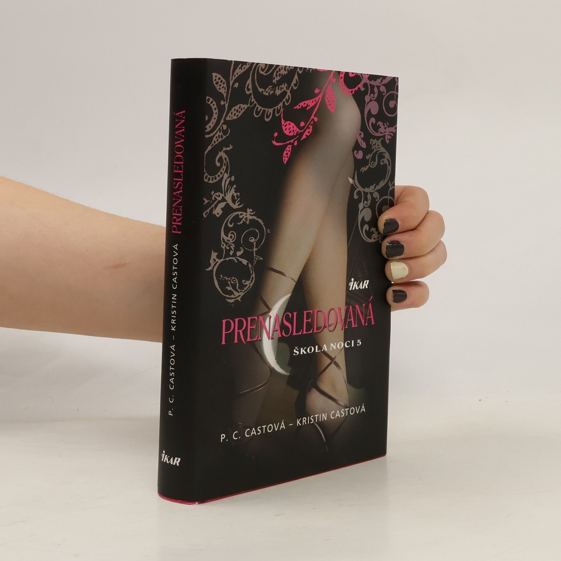 Phyllis Christine Cast Prenasledovaná
