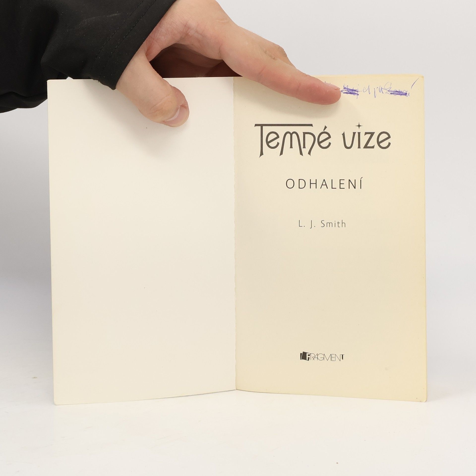 L. J. Smith Temné vize. Odhalení