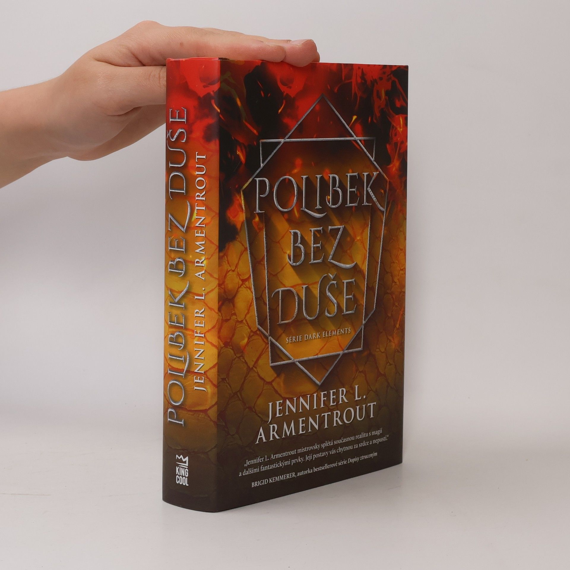 Jennifer Armentrout Polibek bez duše