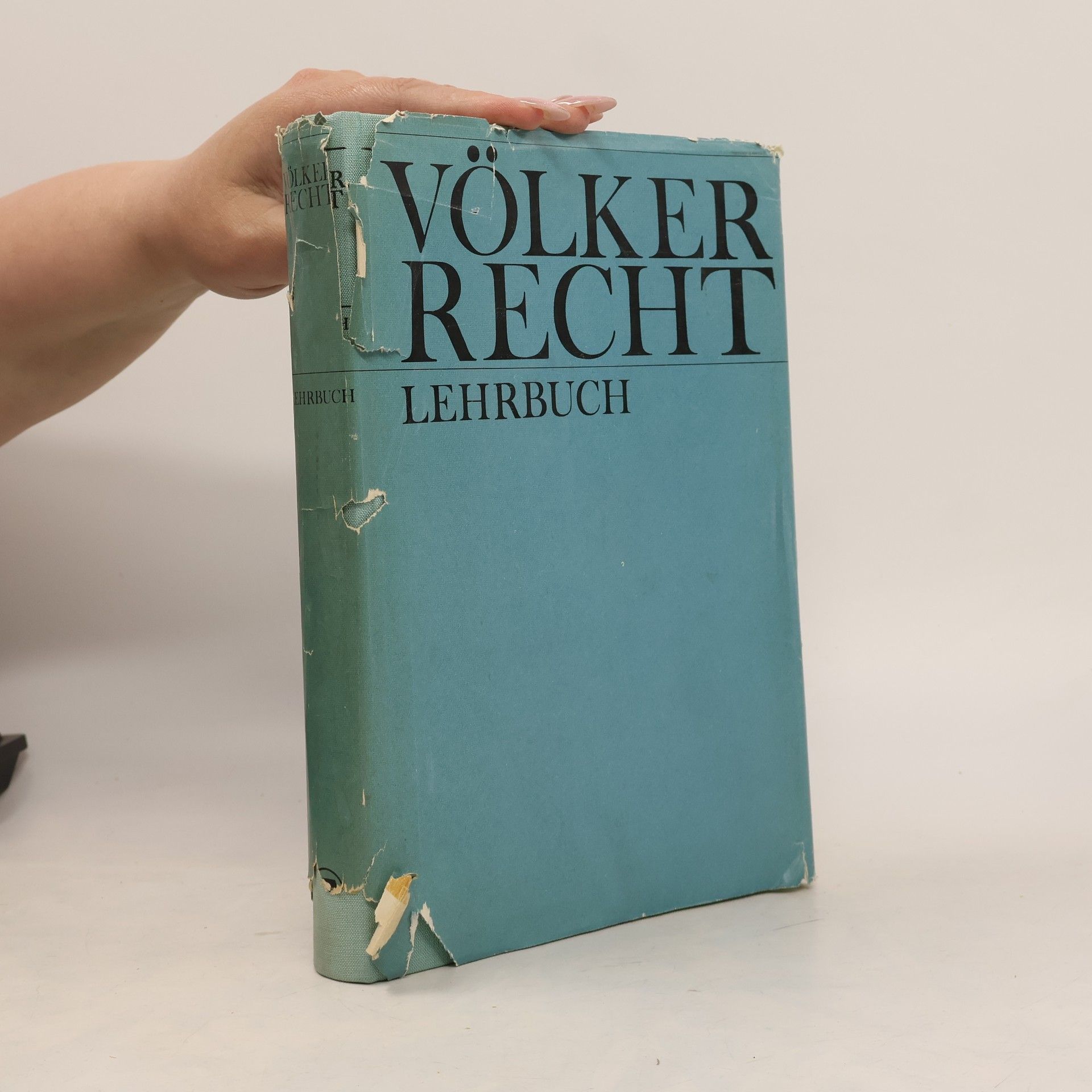 Kolektiv autorů Völkerrecht. Lehrbuch