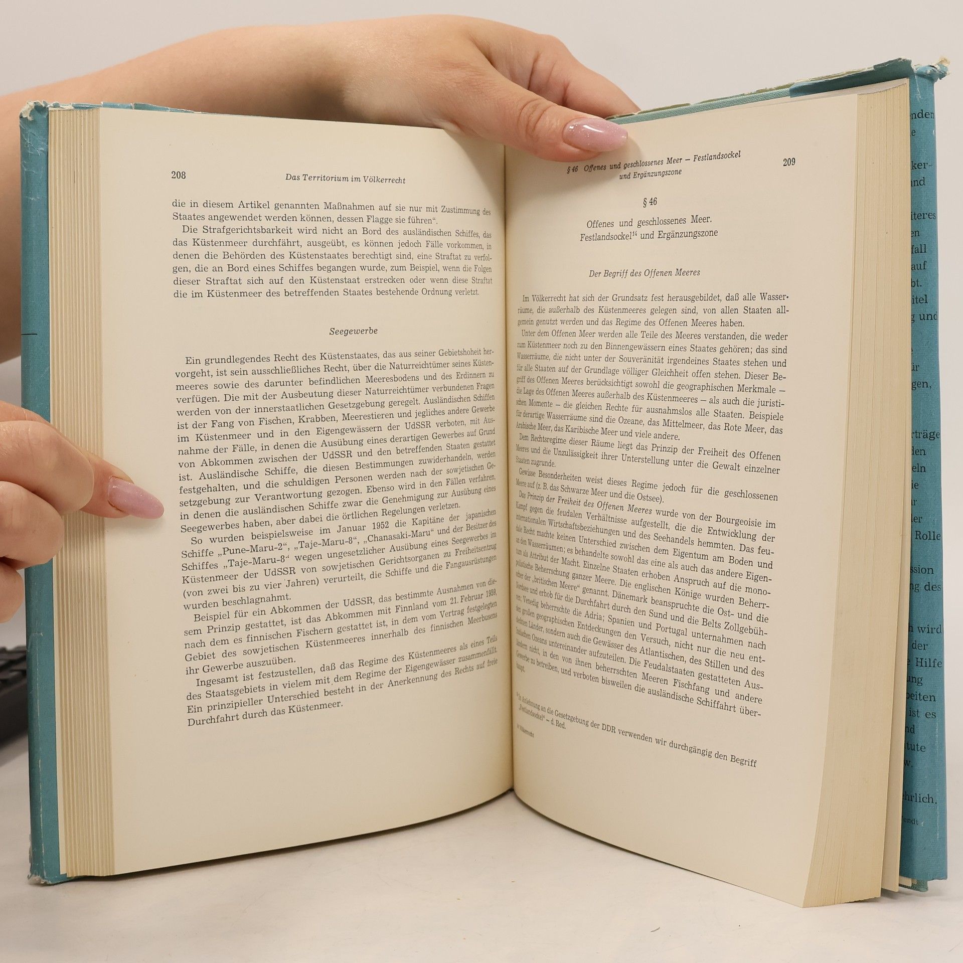 Kolektiv autorů Völkerrecht. Lehrbuch