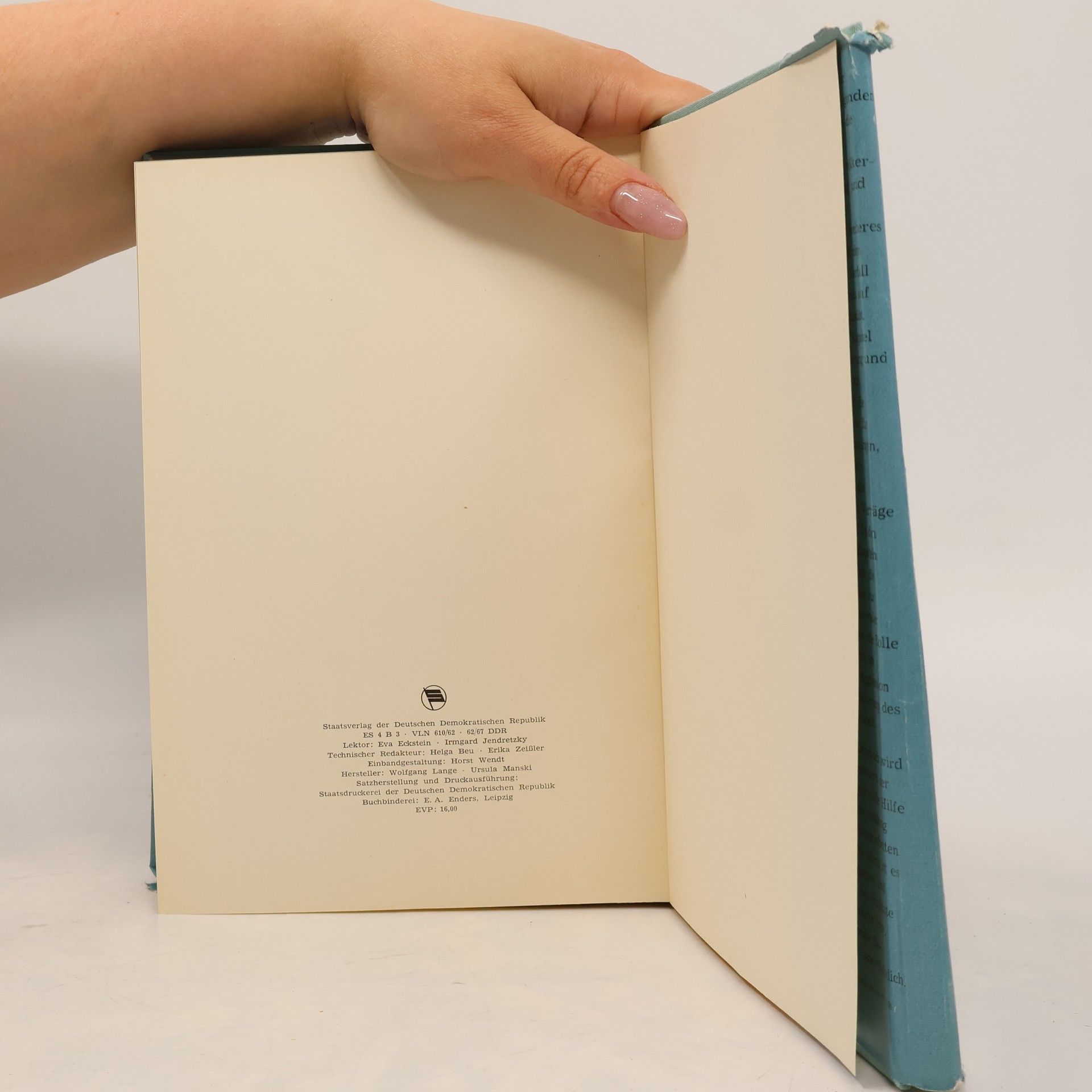 Kolektiv autorů Völkerrecht. Lehrbuch