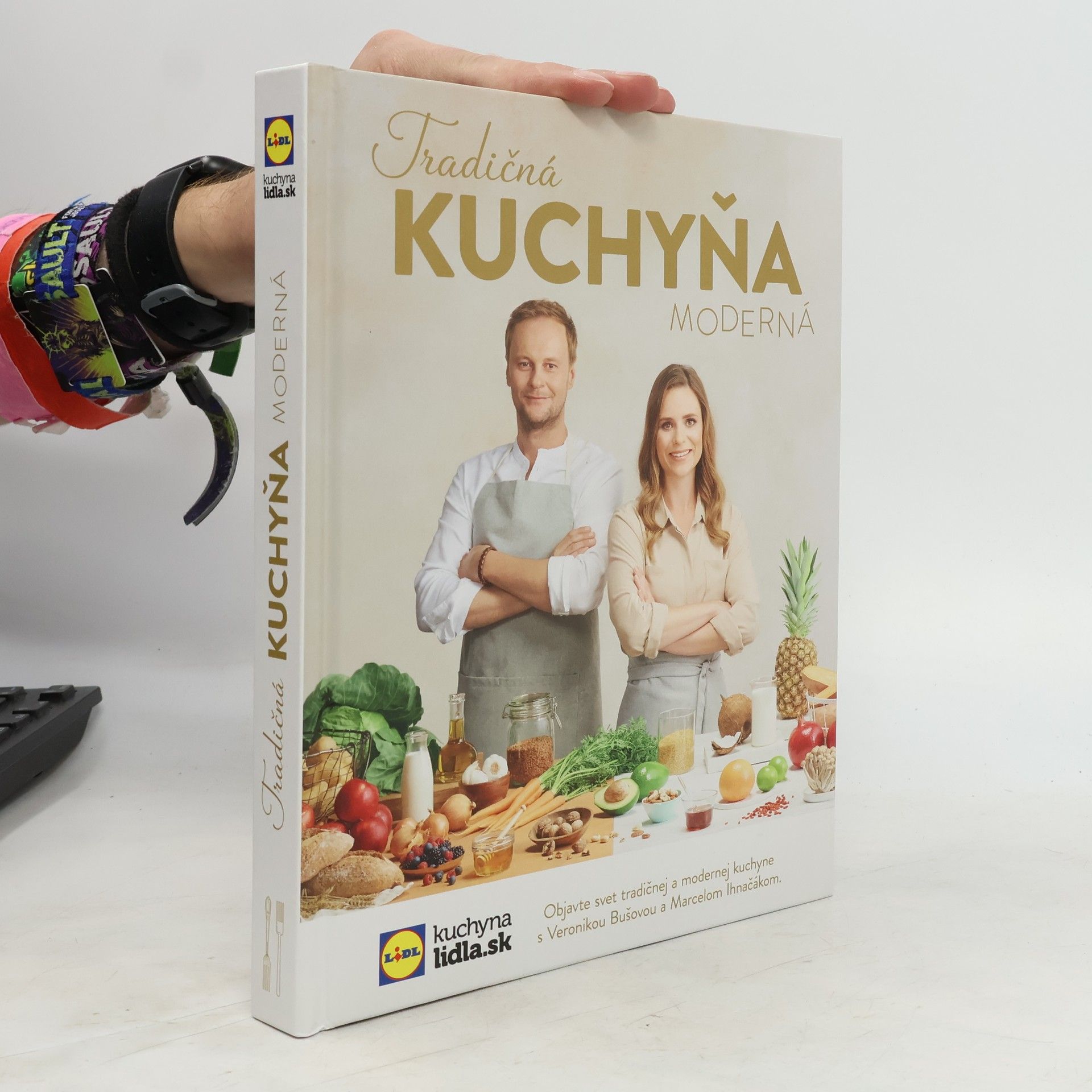Veronika Bušová Tradičná kuchyňa moderná