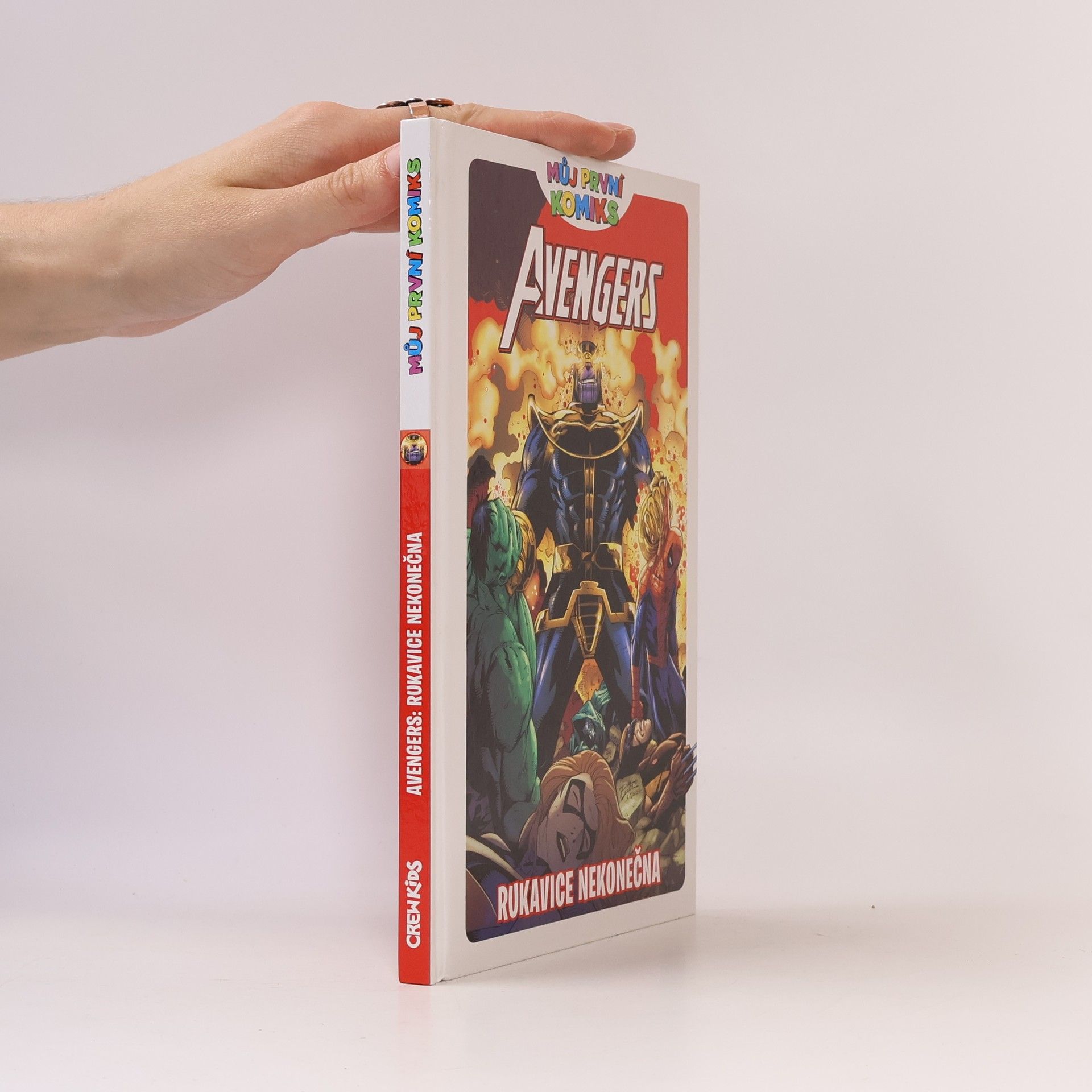 Lee Black Avengers. Rukavice nekonečna