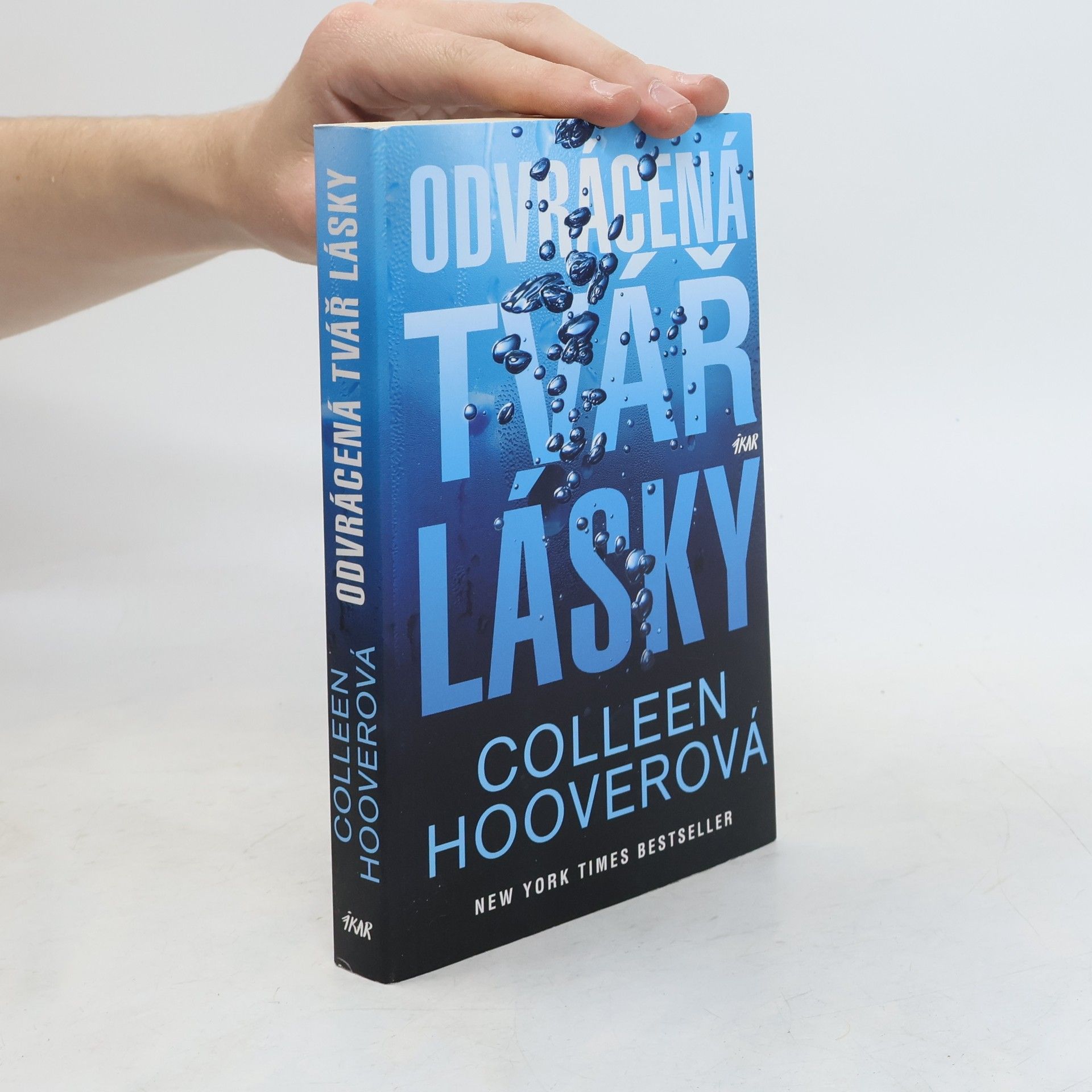 Colleen Hoover Odvrácená tvář lásky