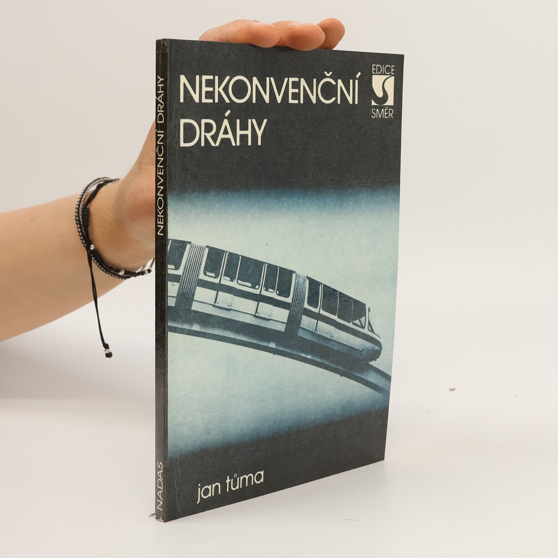 Jan Tůma Nekonvenční dráhy