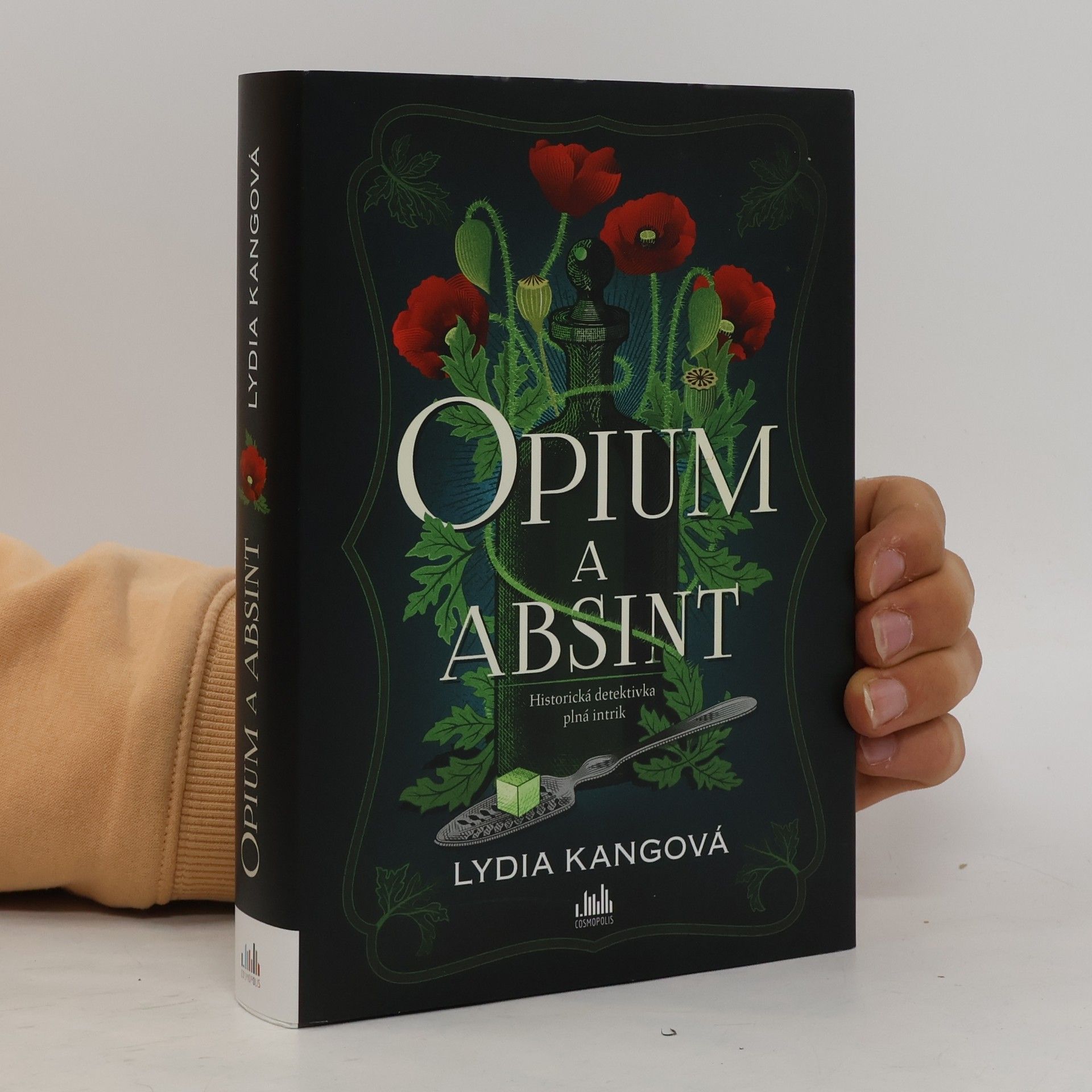 Lydia Kang Opium a absint