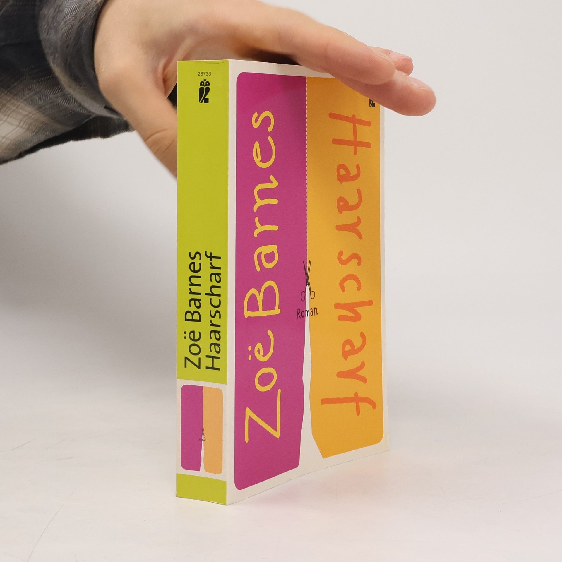 Zoö Barnes Haarscharf