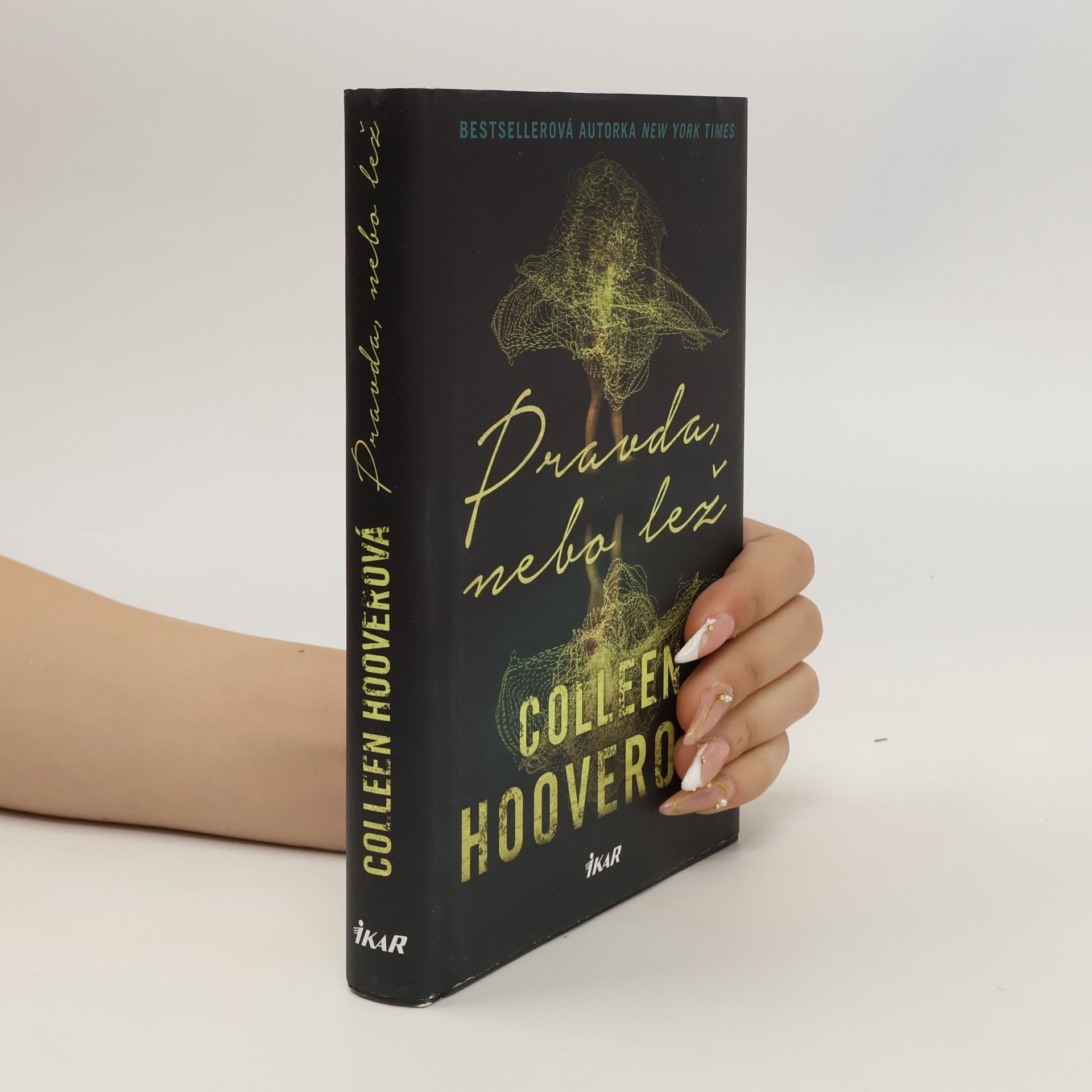 Colleen Hoover Pravda nebo lež