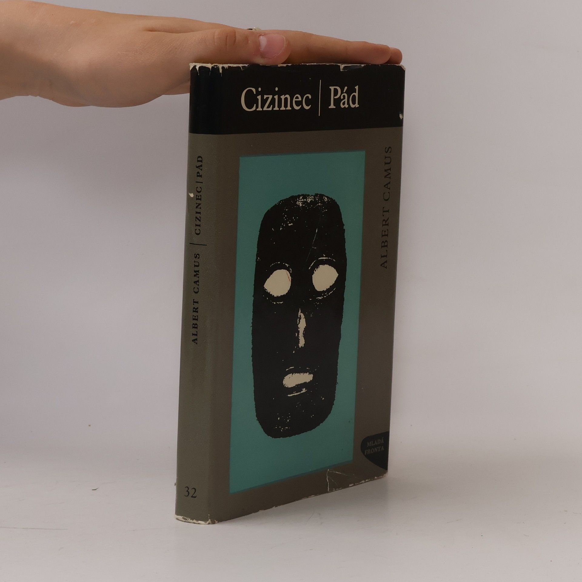 Albert Camus Cizinec. Pád
