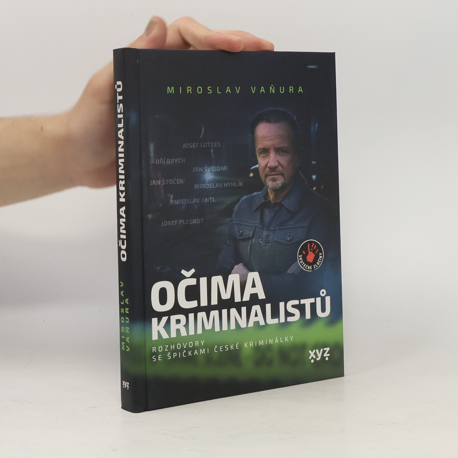 Miroslav Vaňura Očima kriminalistů : rozhovory se špičkami české kriminálky