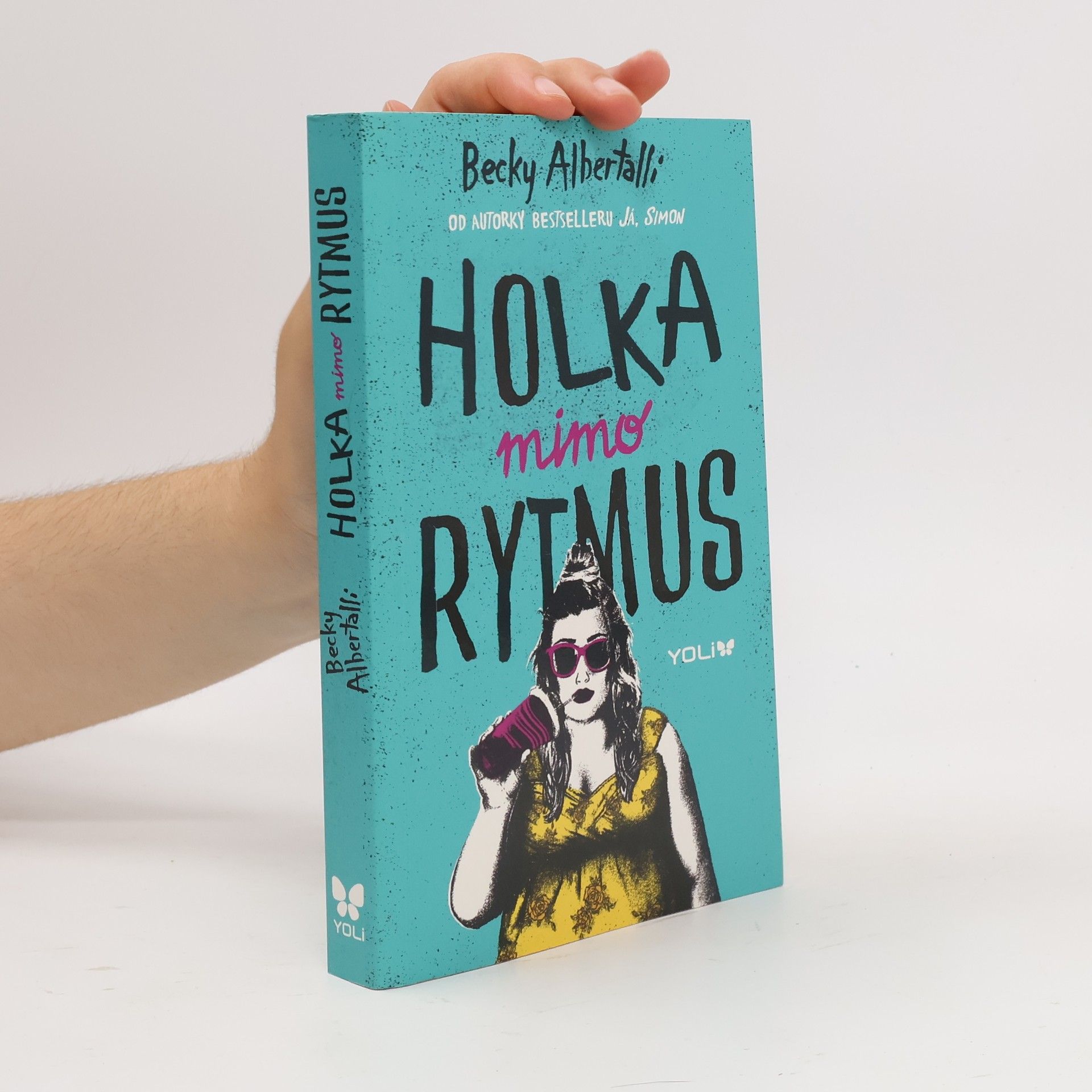 Becky Albertalli Holka mimo rytmus