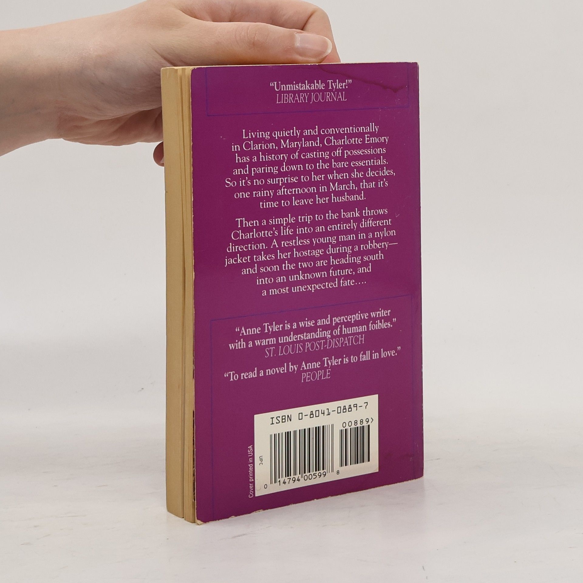 Anne Tyler Earthly Possessions