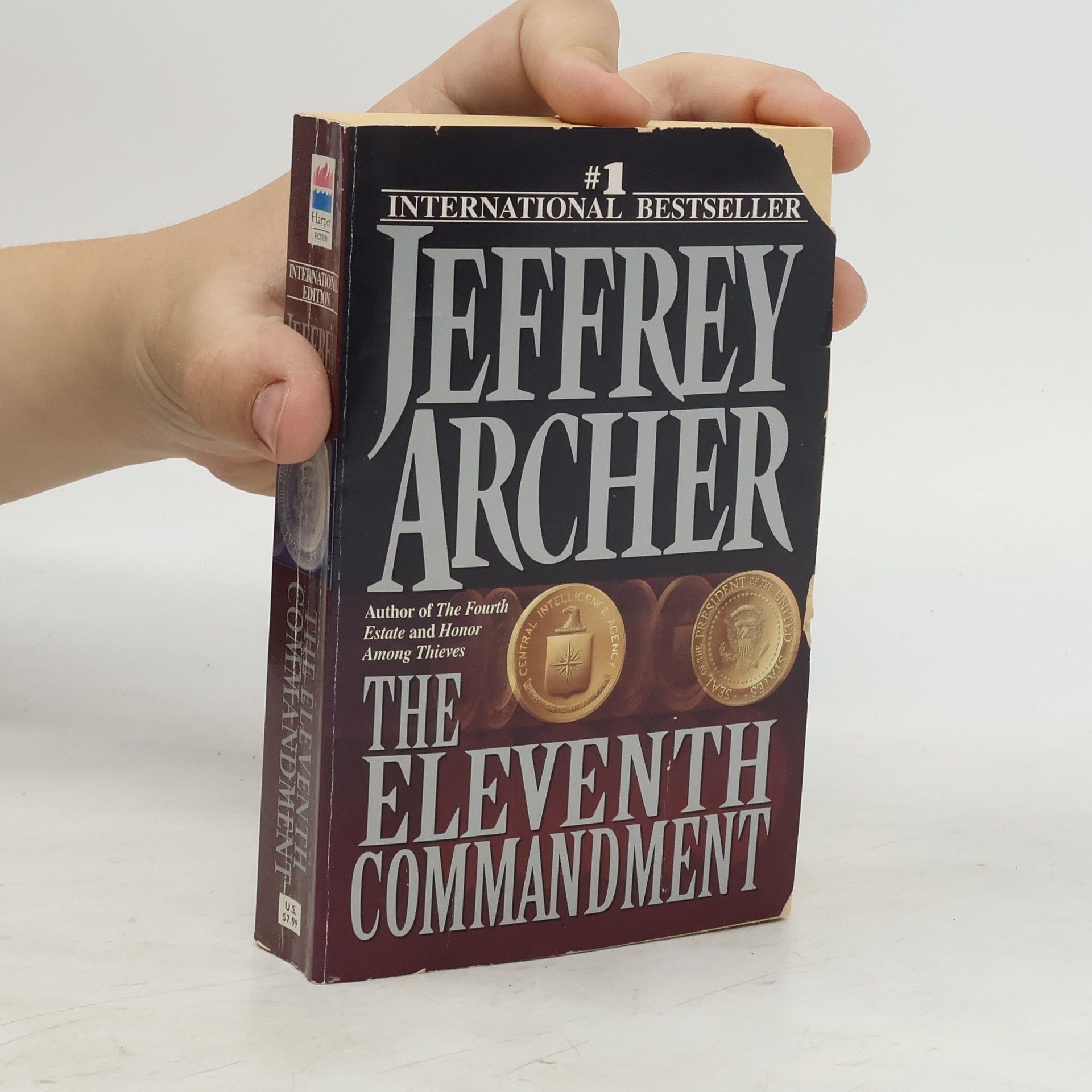 Jeffrey Archer The Eleventh Commandment - International Edition