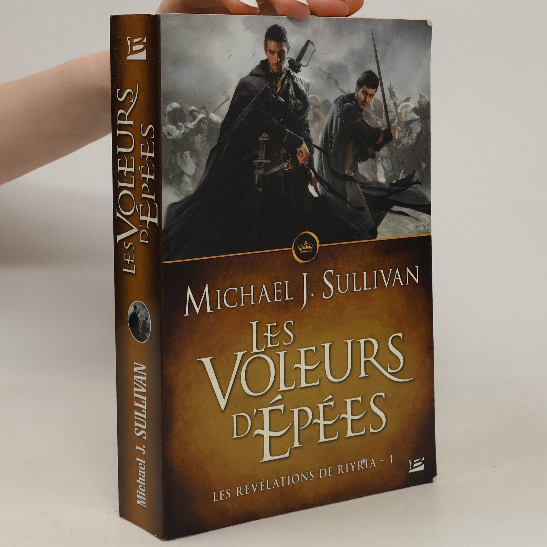 Michael J. Sullivan Les Révélations de Riyria - 1: Les Voleurs d'épées