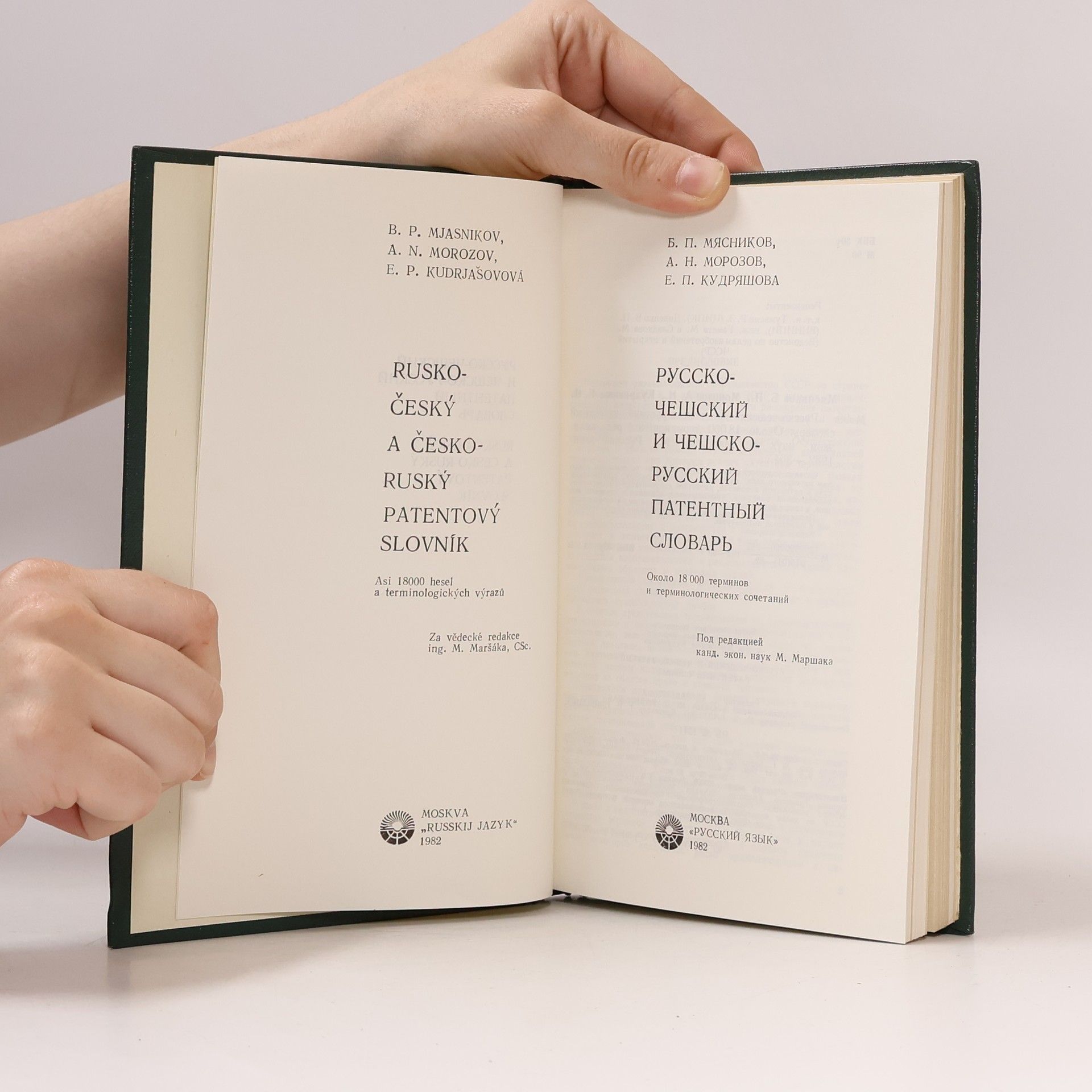 Autorenkollektiv Rusko-český a česko-ruský patentový slovník