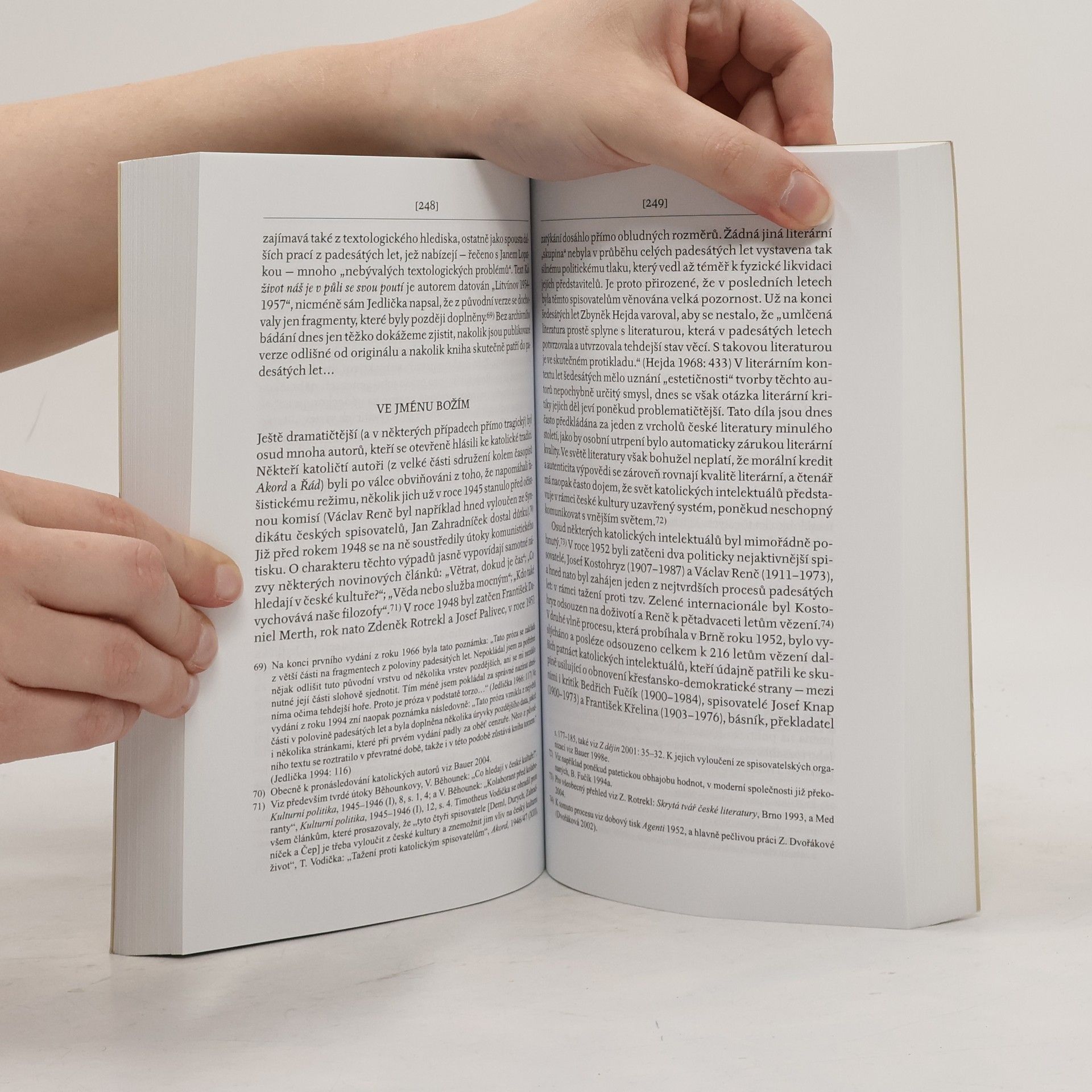 Alessandro Catalano Rudá záře nad literaturou