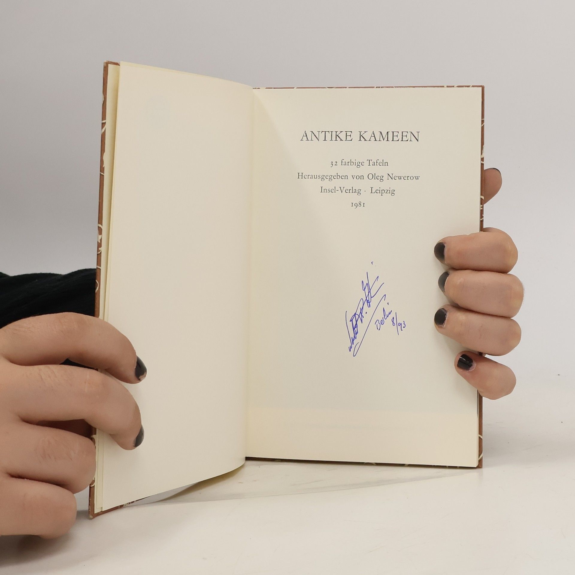 Kolektiv autorů Antike Kameen