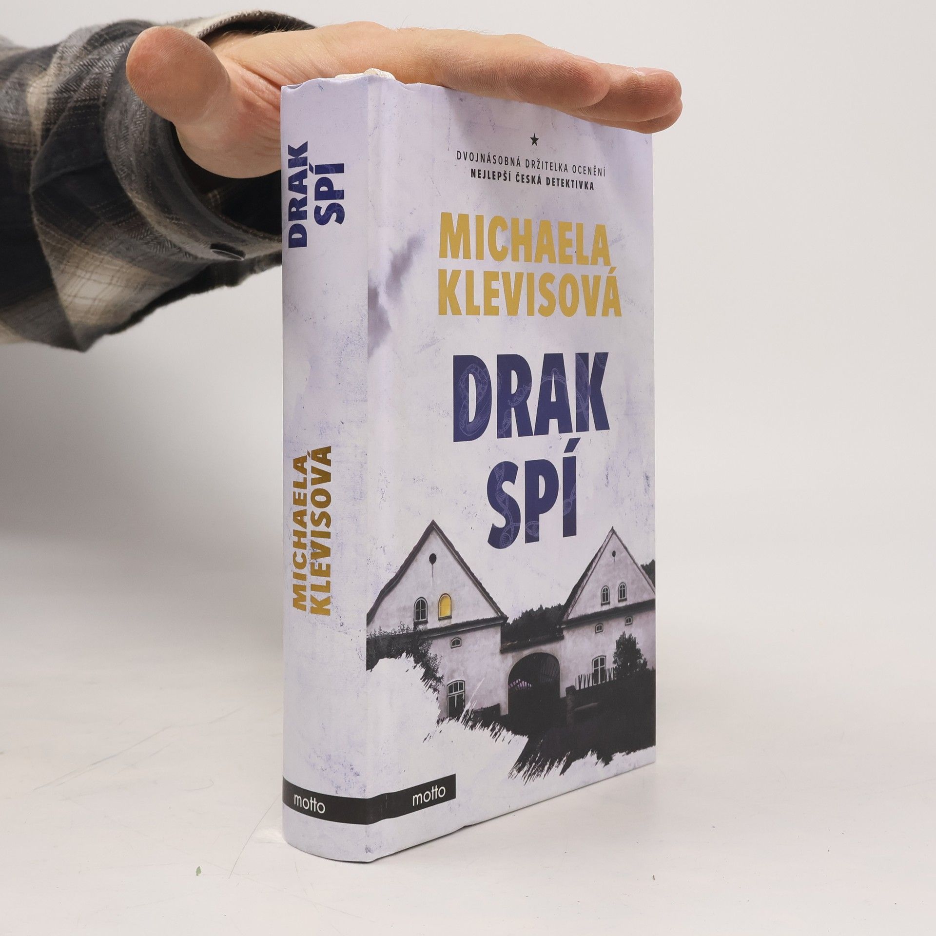Michaela Klevisová Drak spí