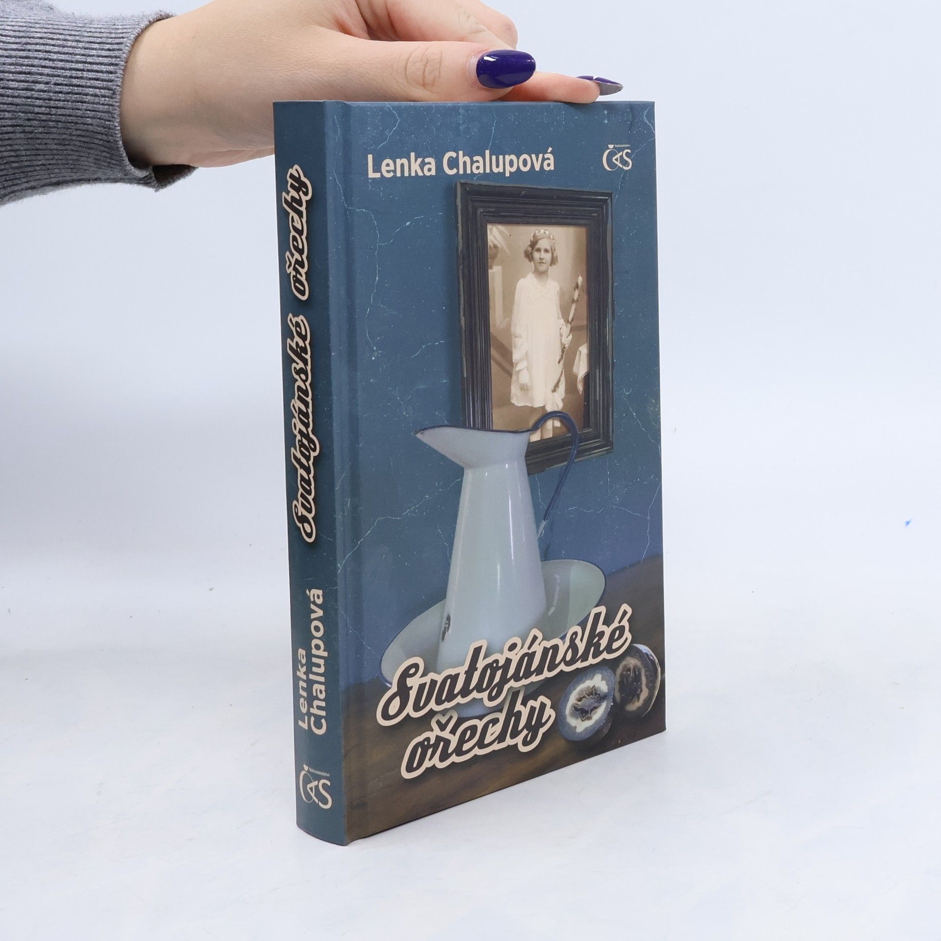 Lenka Chalupová Svatojánské ořechy