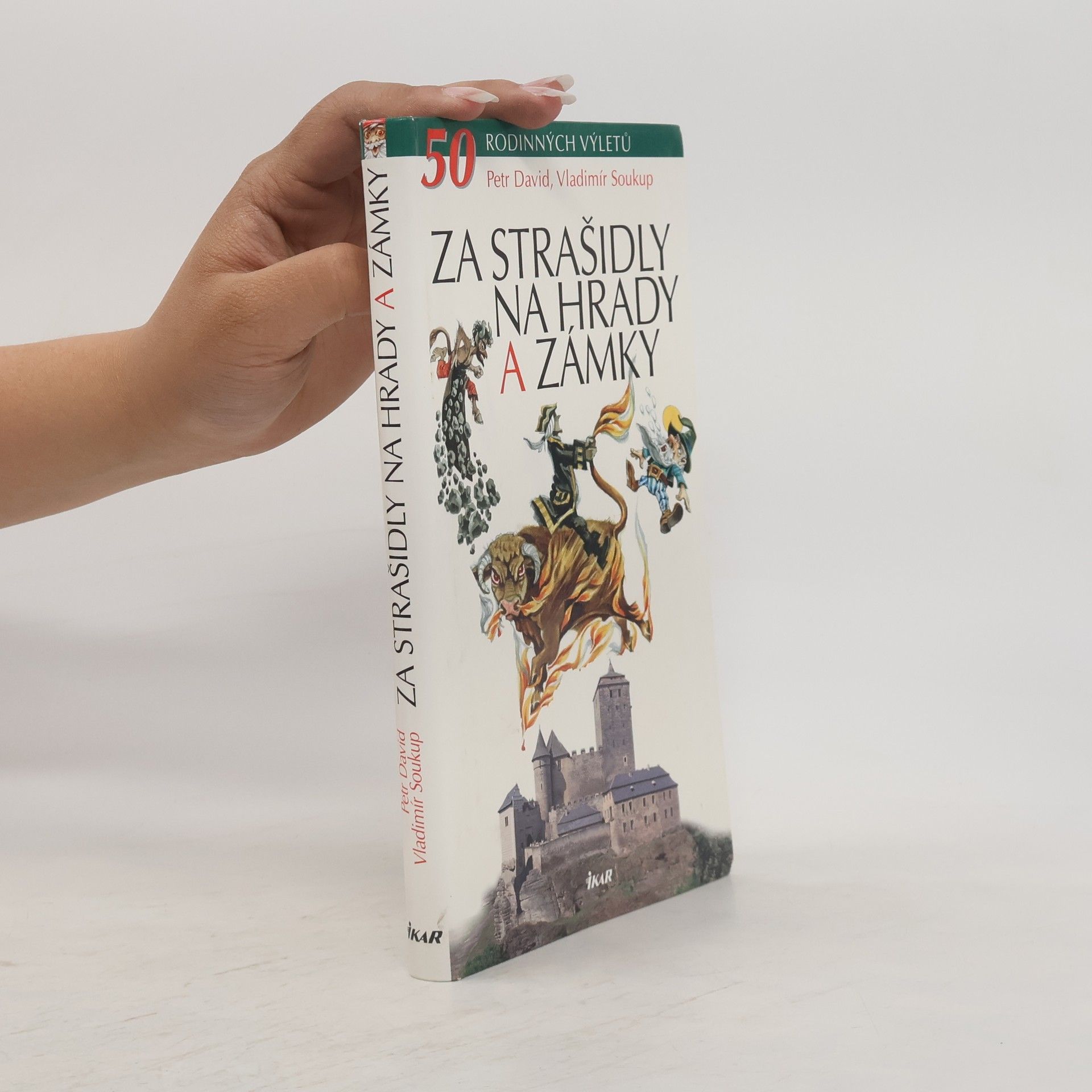 P. David Za strašidly na hrady a zámky