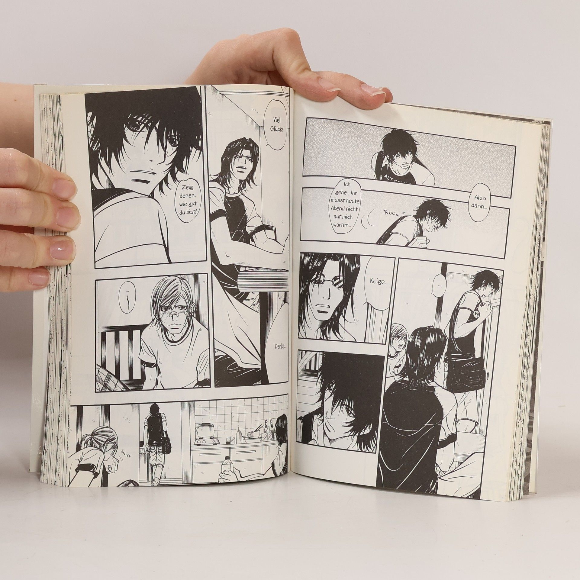 Christina Plaka Yonen Buzz 03