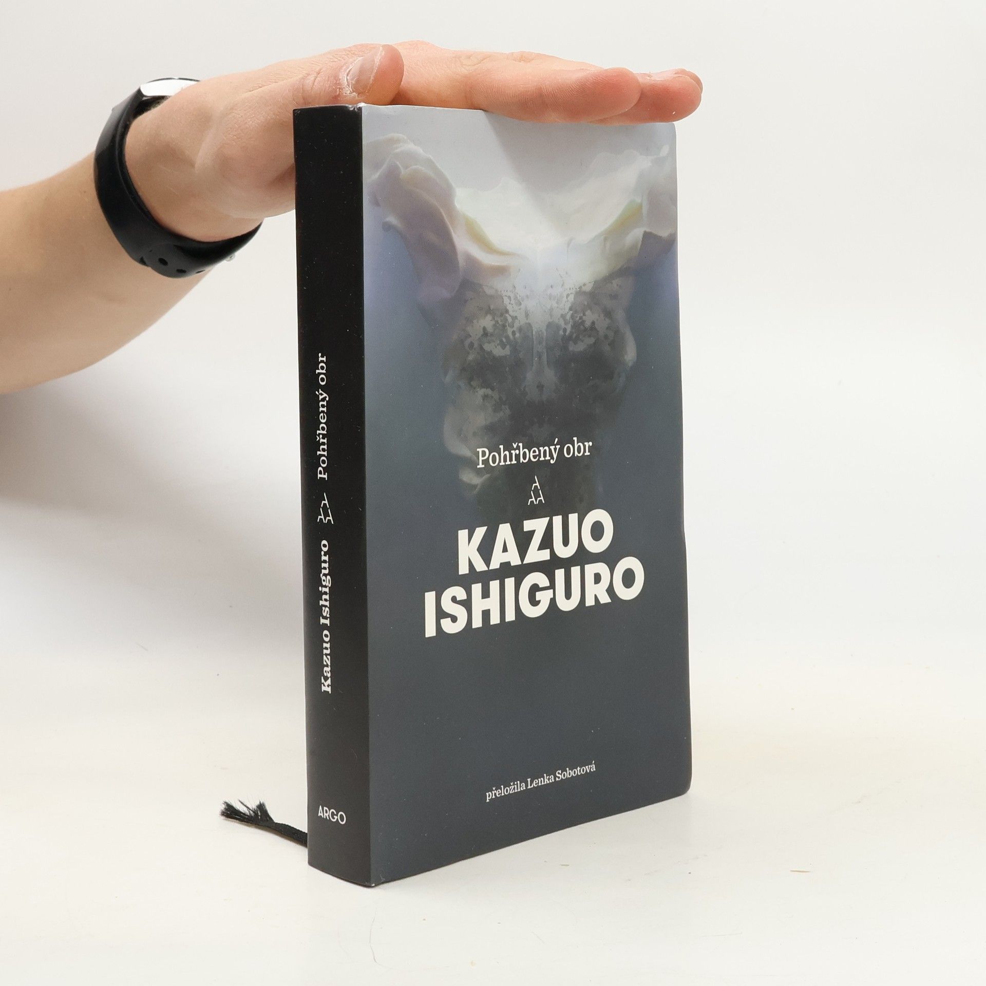Kazuo Ishiguro Pohřbený obr