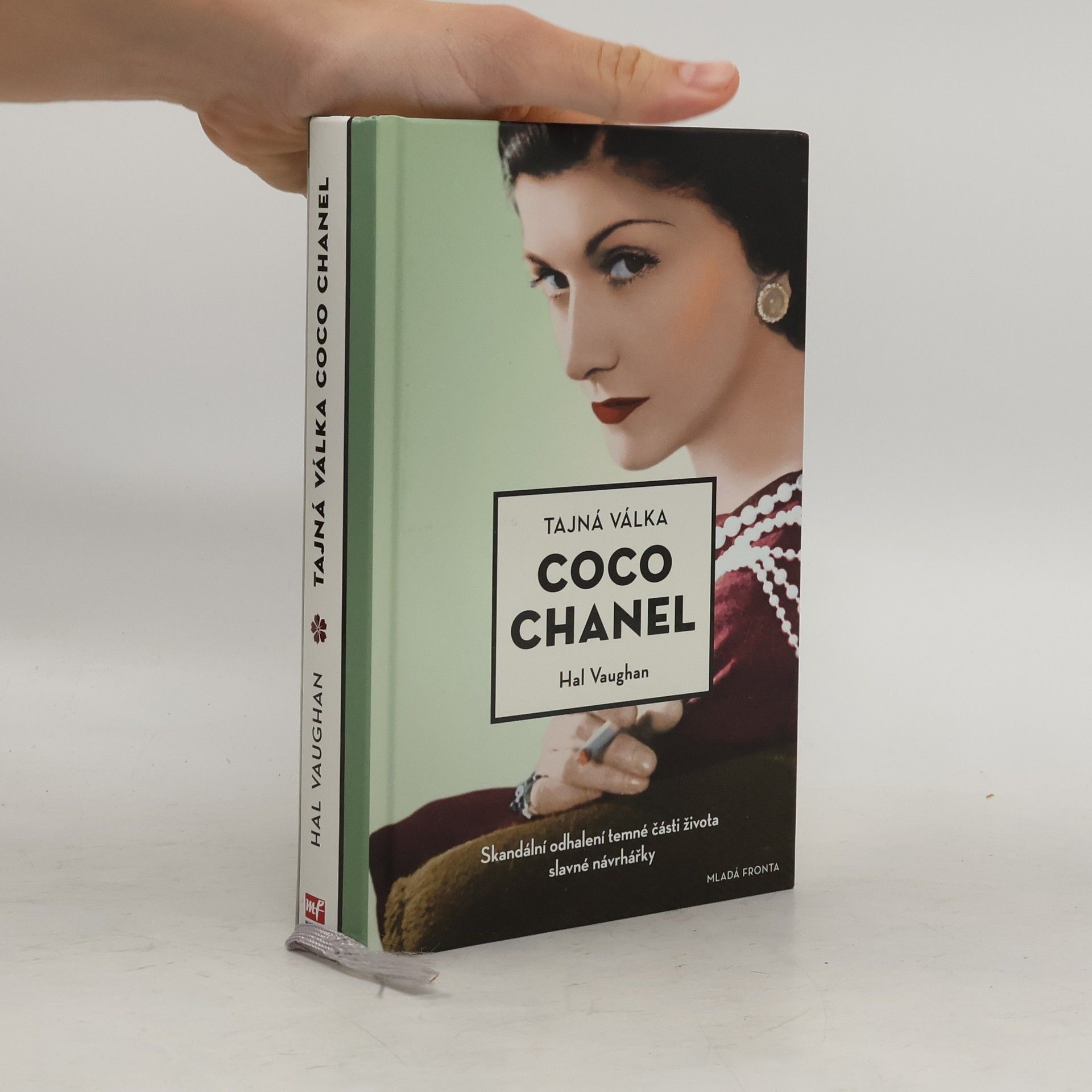 Hal Vaughan Tajná válka Coco Chanel