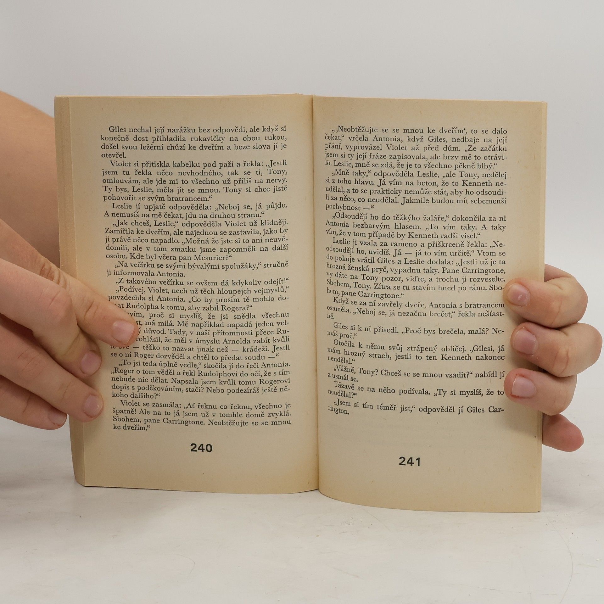 Georgette Heyer Nikdo nemá alibi