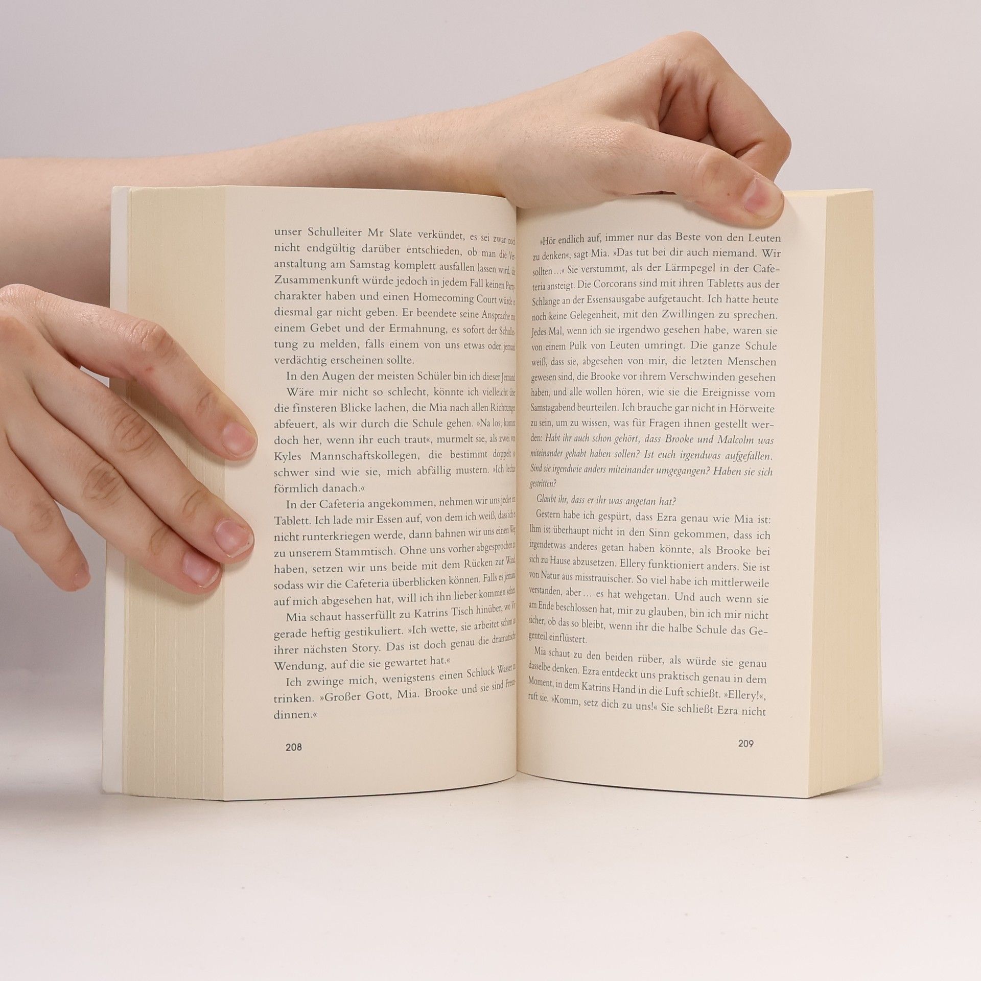 Karen M. McManus Two can keep a secret