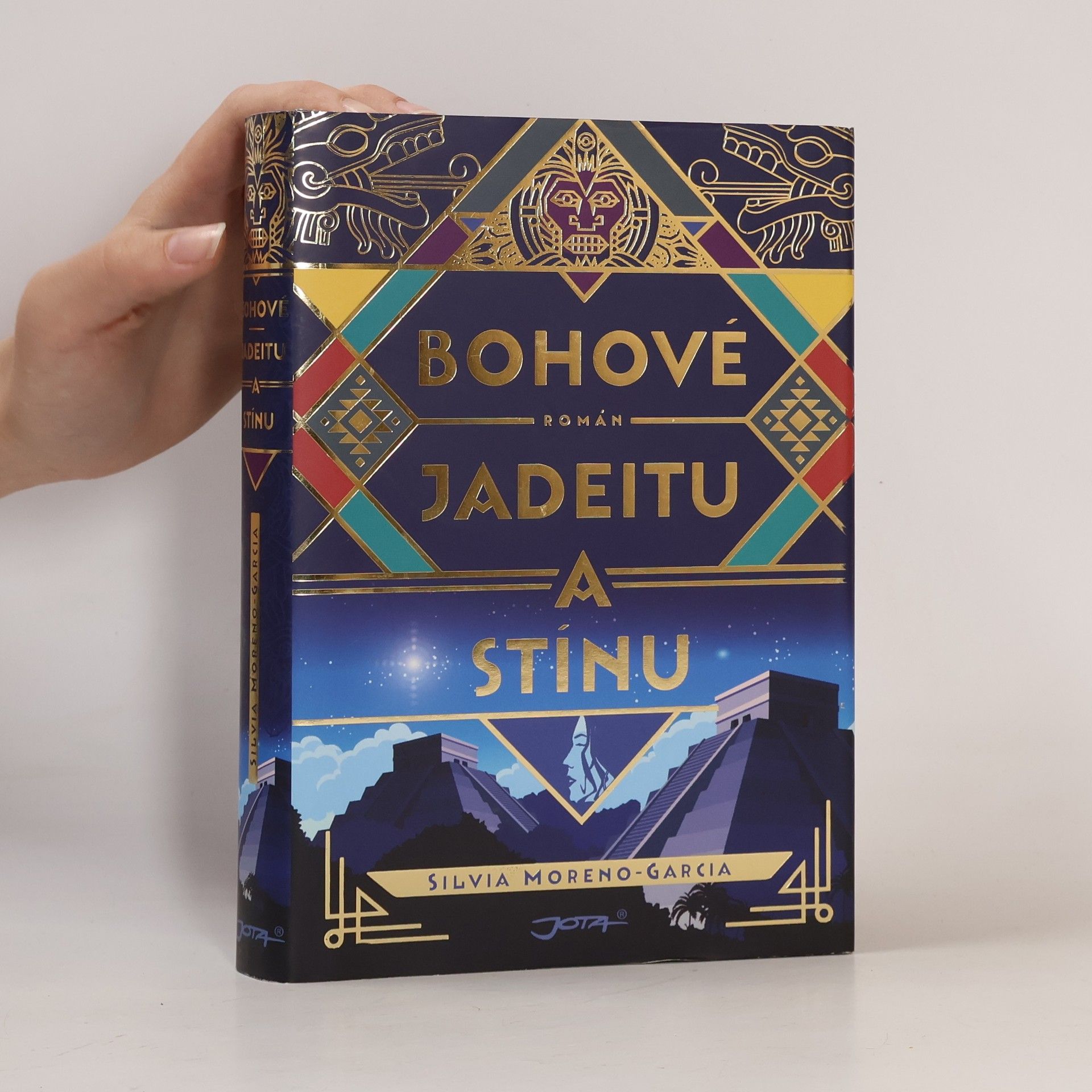 Silvia Moreno-Garcia Bohové jadeitu a stínu