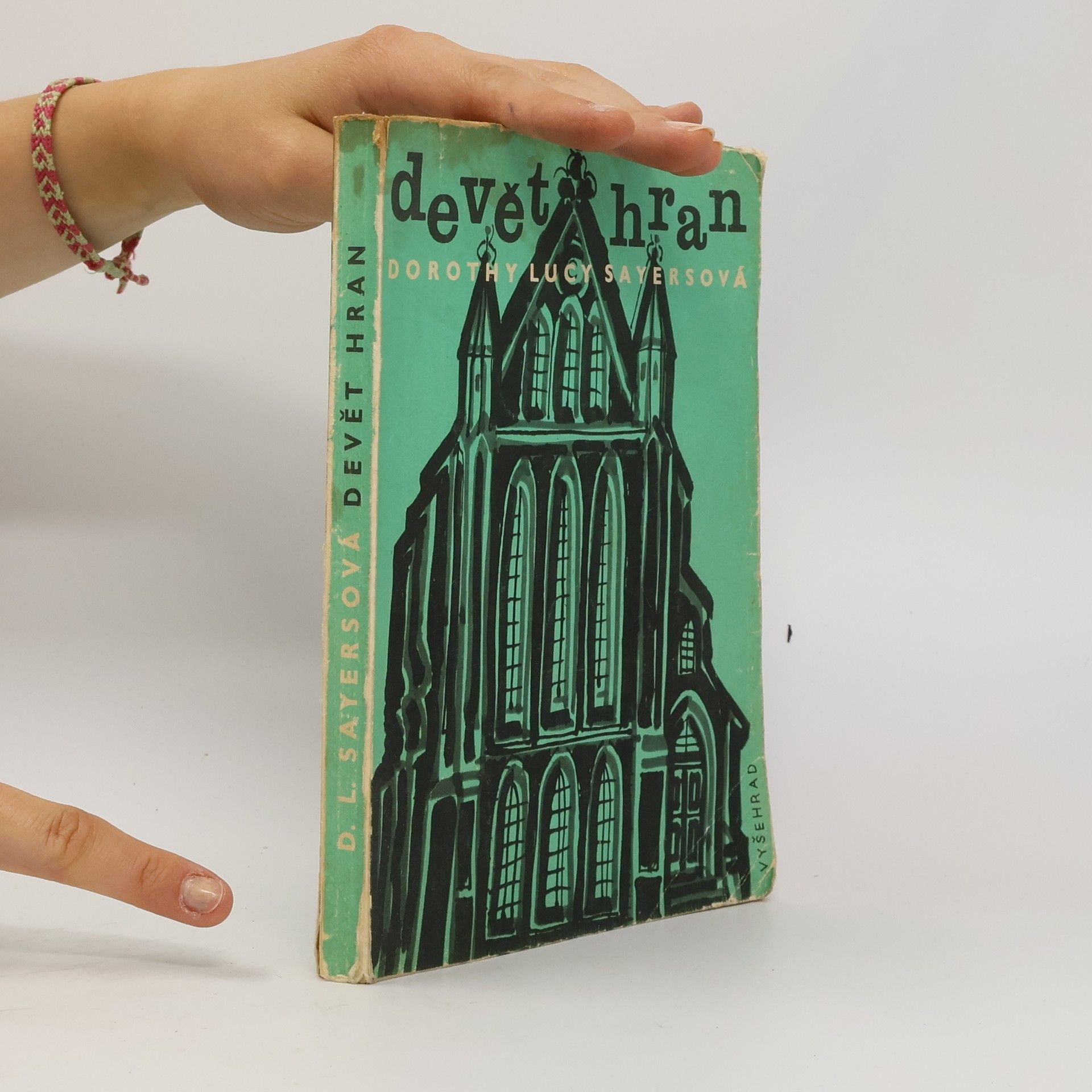 Dorothy L. Sayers Devět hran