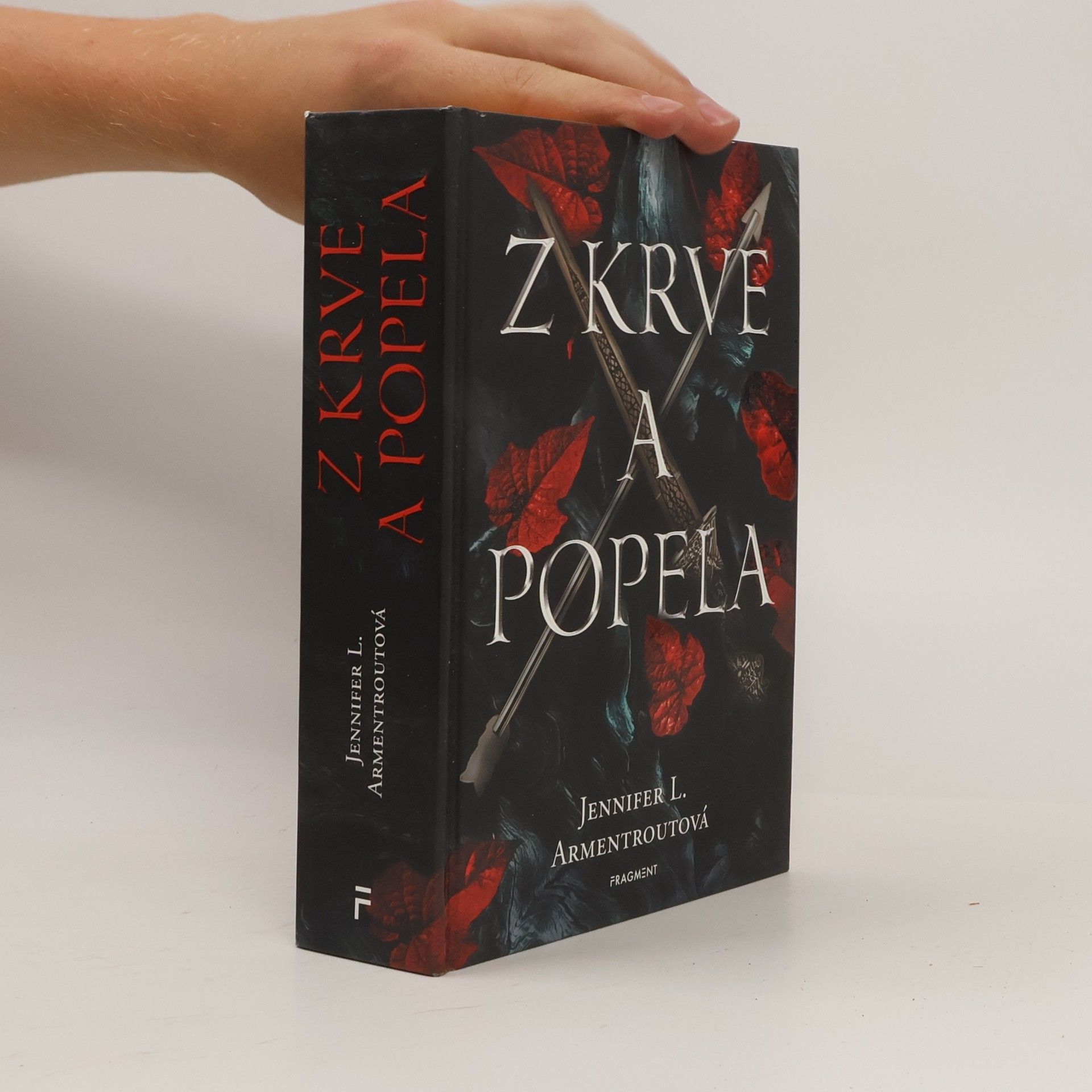 Jennifer L. Armentrout Z krve a popela