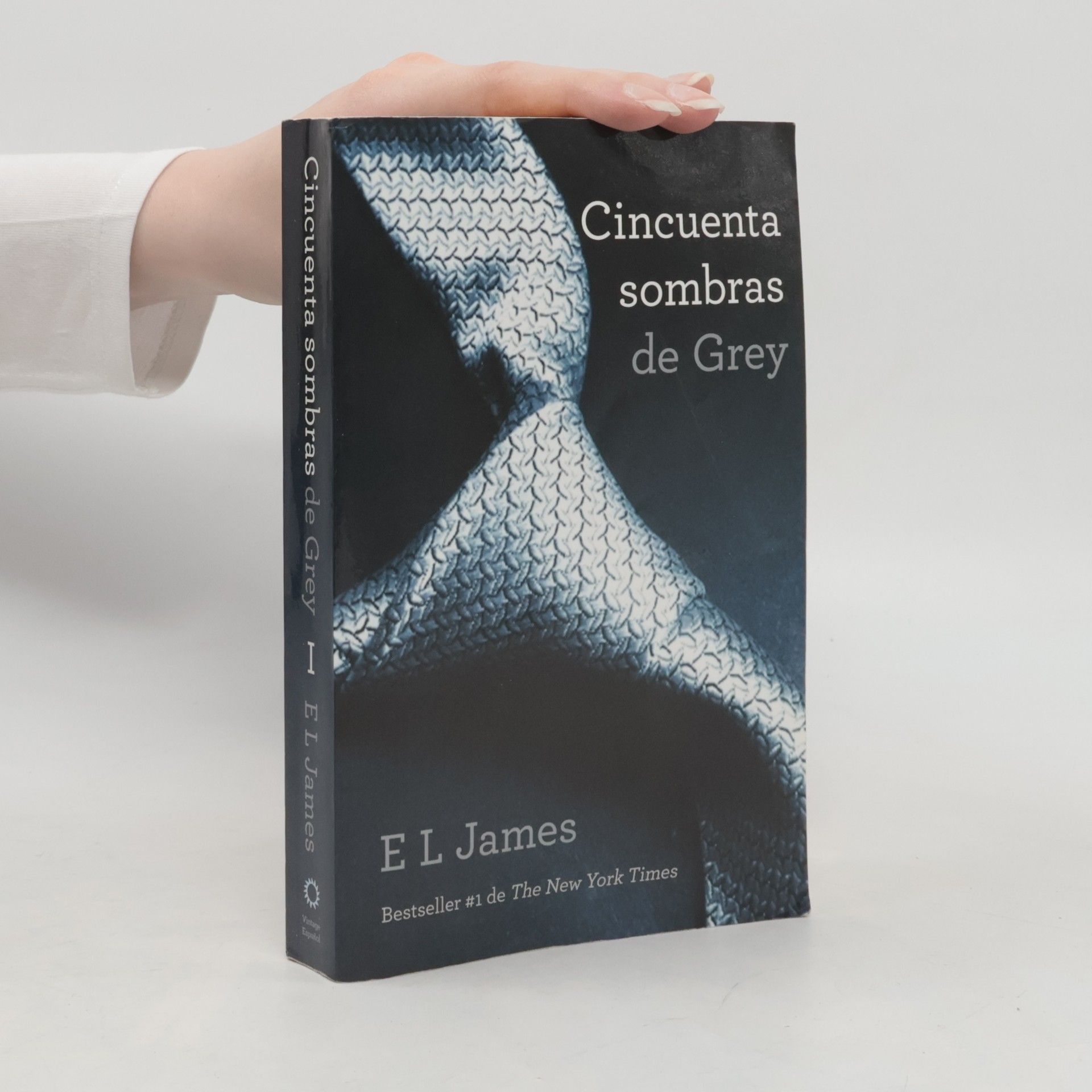 E. L. James Cincuenta Sombras de Grey
