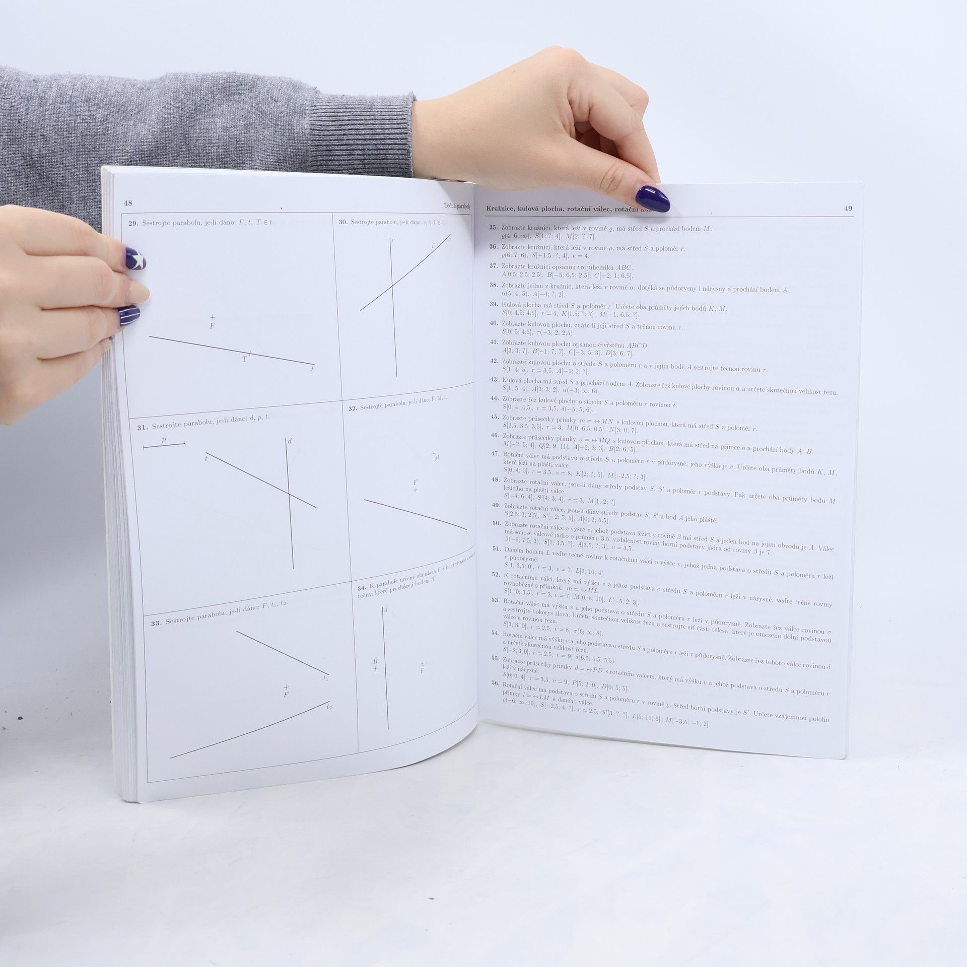 Eva Maňásková Sbírka úloh z deskriptivní geometrie