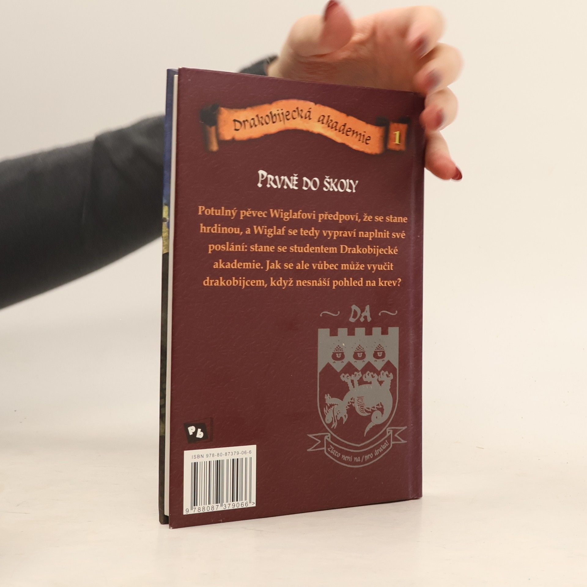 Kate McMullan Prvně do školy. Drakobijecká akademie. 1