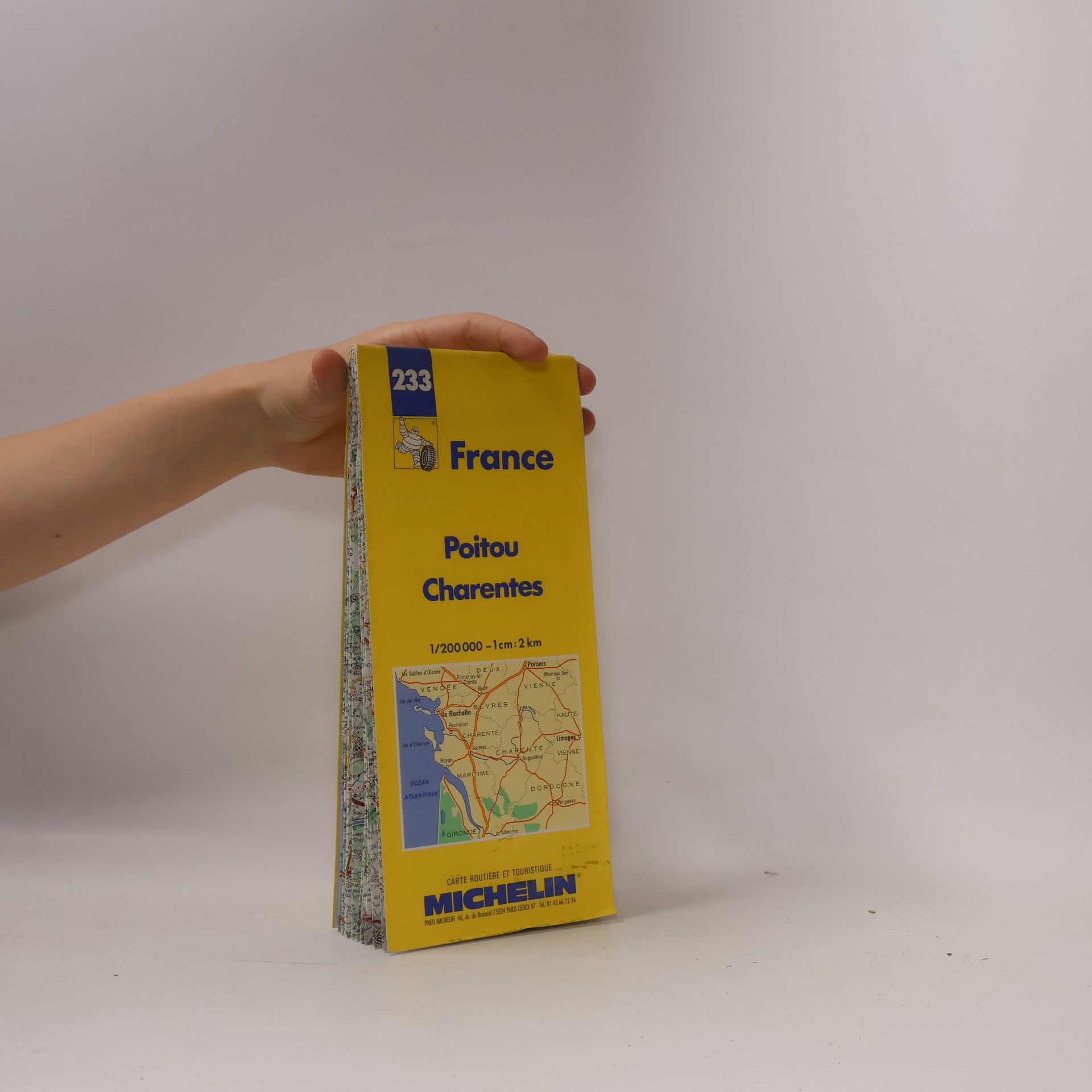 Michelin Maps & Atlases - 233: Michelin Poitou/Charentes, France Map