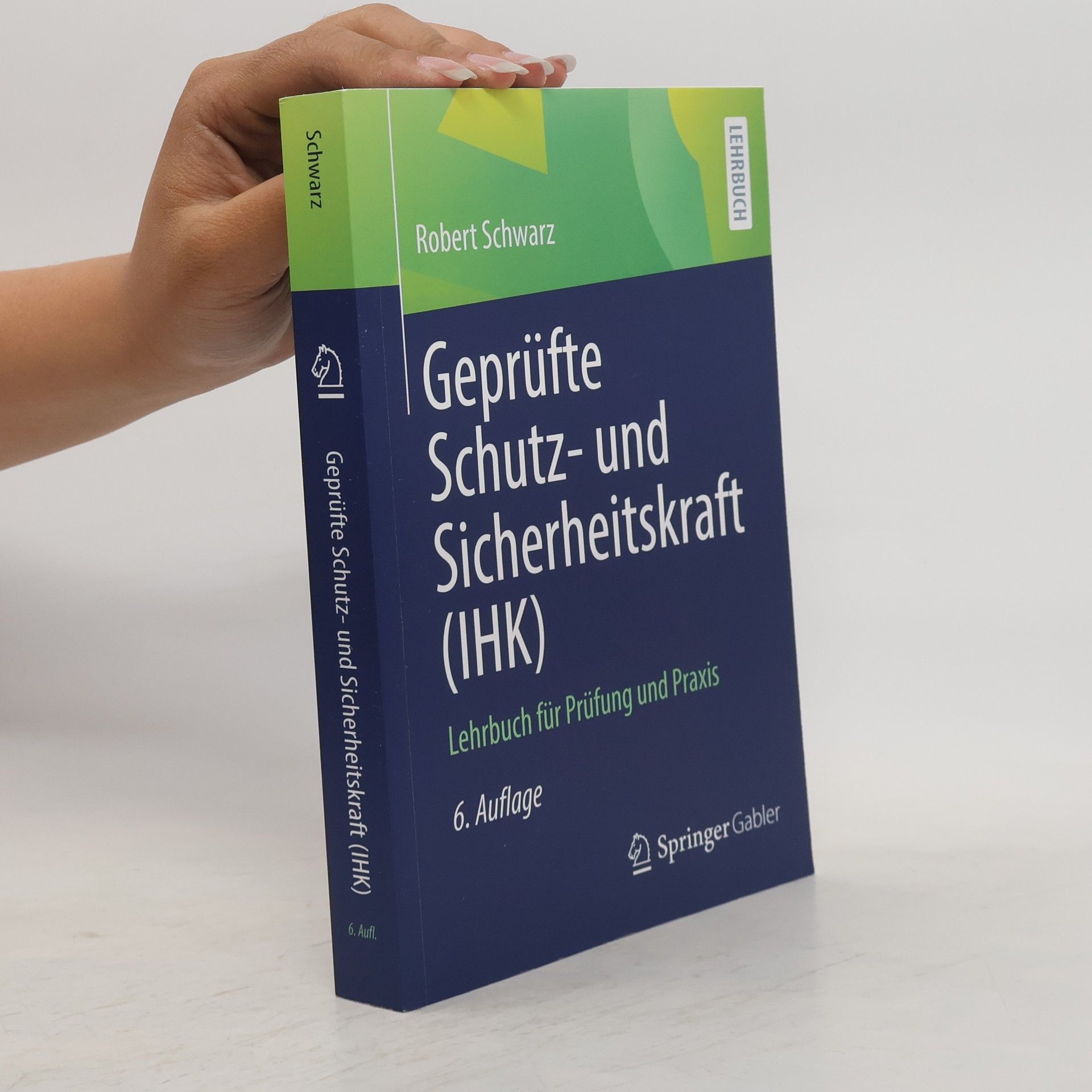 Robert Schwarz Geprüfte Schutz- und Sicherheitskraft (IHK)