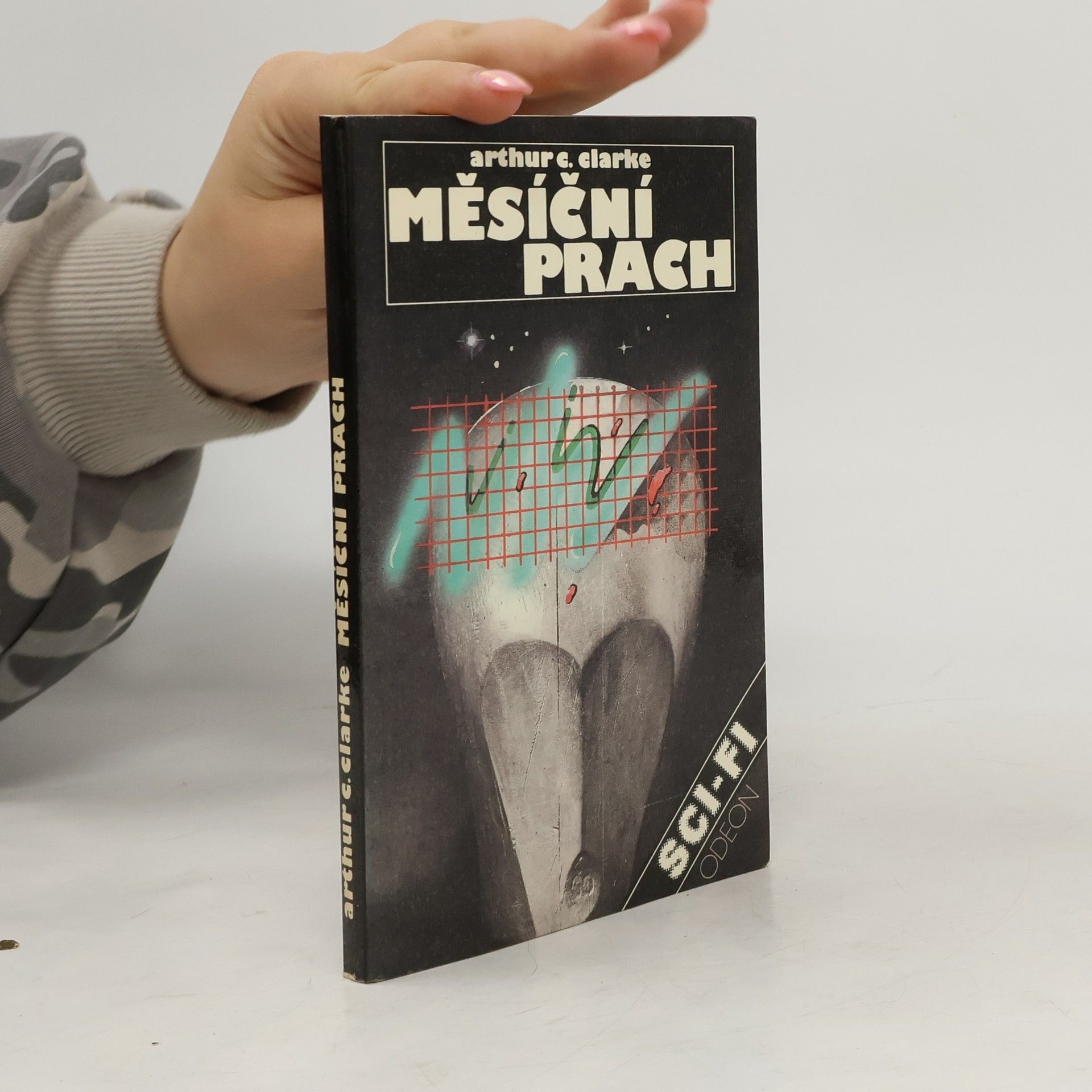 Arthur C. Clarke Měsíční prach