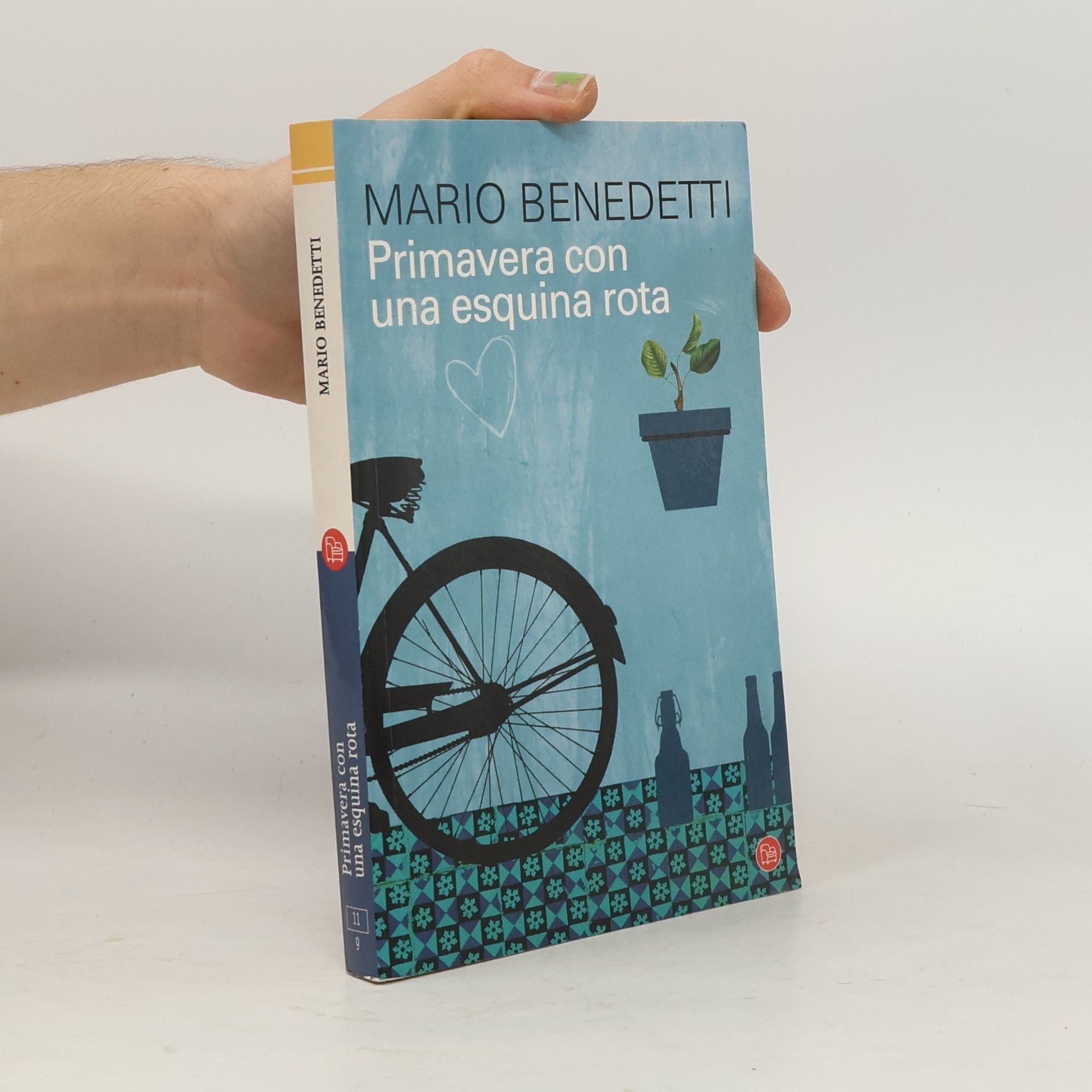 Mario Benedetti Primavera con una esquina rota