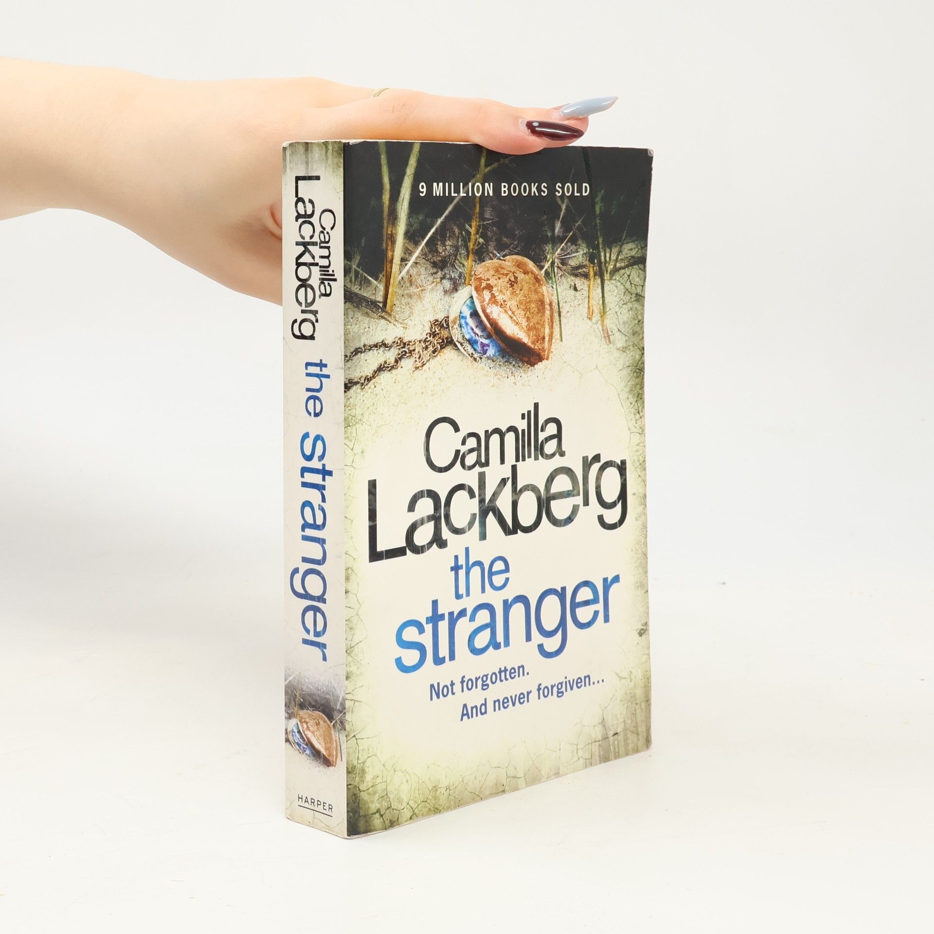 Camilla Läckberg The Stranger