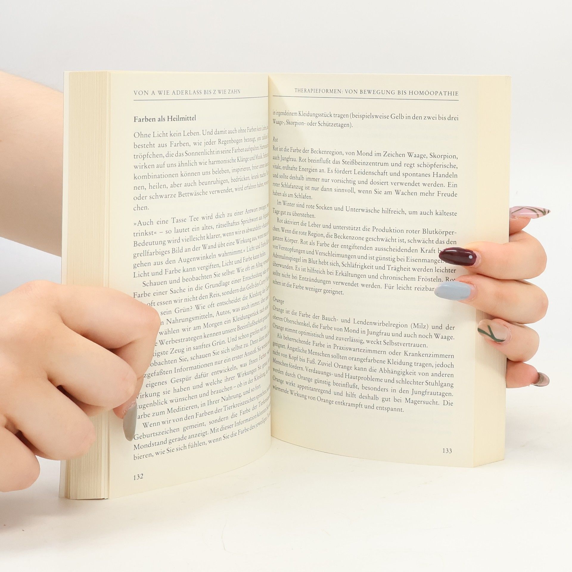 Johanna Paungger Poppe Aus eigener Kraft : Gesundsein und Gesundwerden in Harmonie mit Natur- und Mondrhythmen